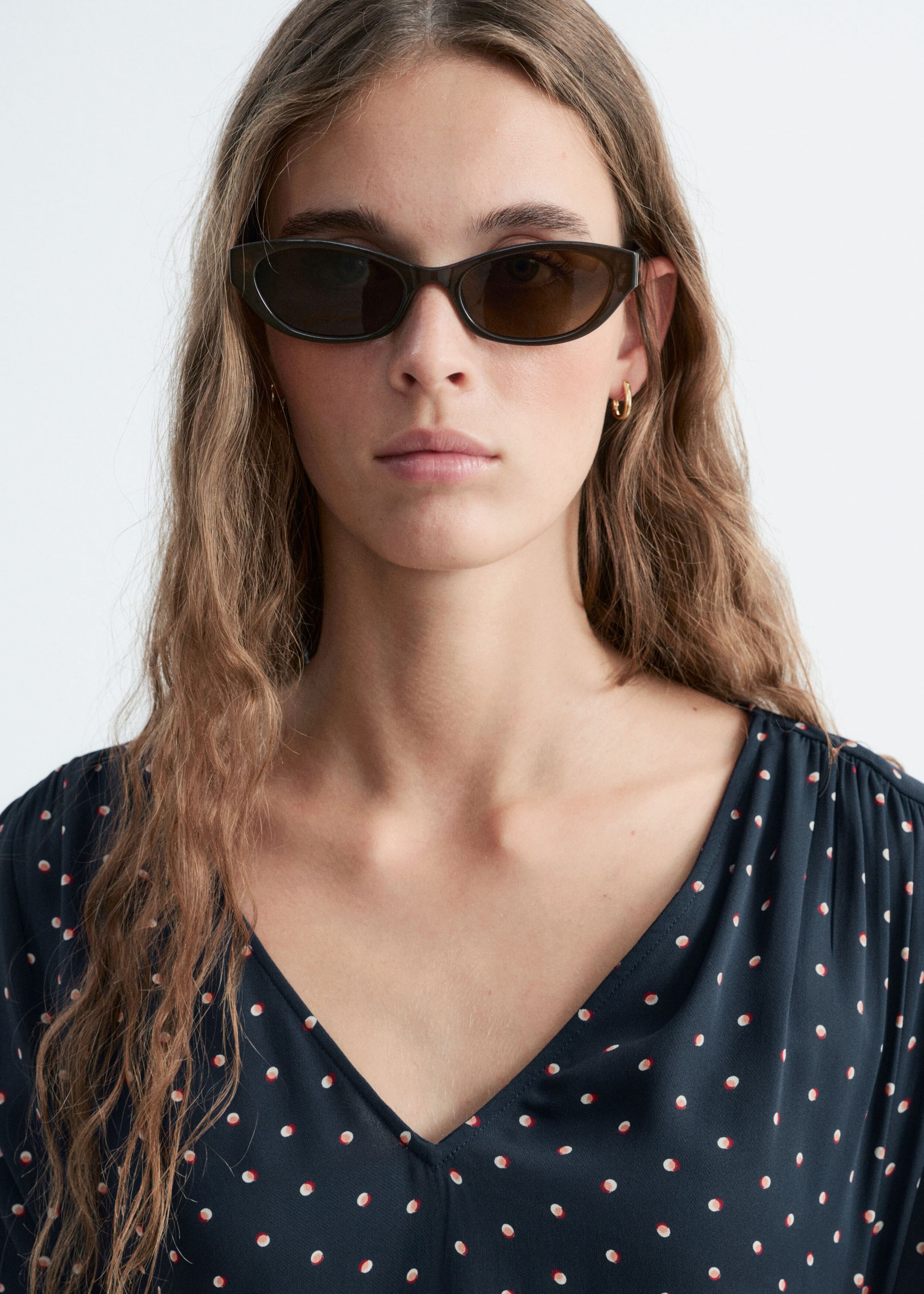V-Neck Gathered Dress - Dark Blue/Dots - Lookbook