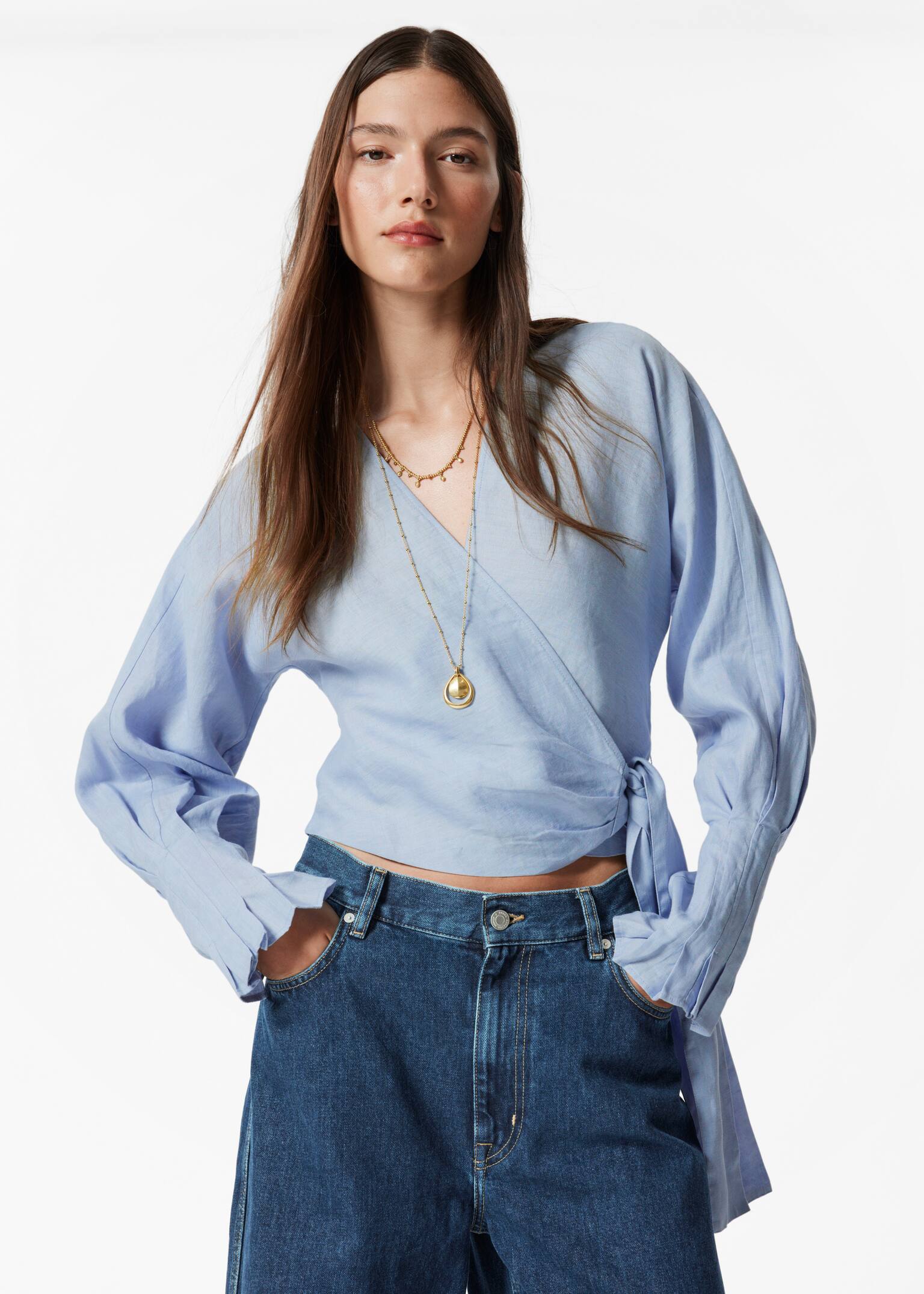 Blouse cache-cœur en lin - Bleu poudré/Marron foncé