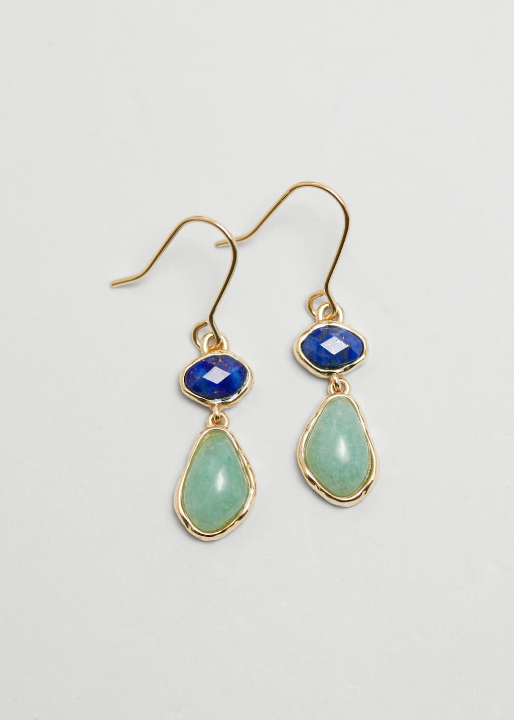 Pendientes colgantes con piedras de cristal