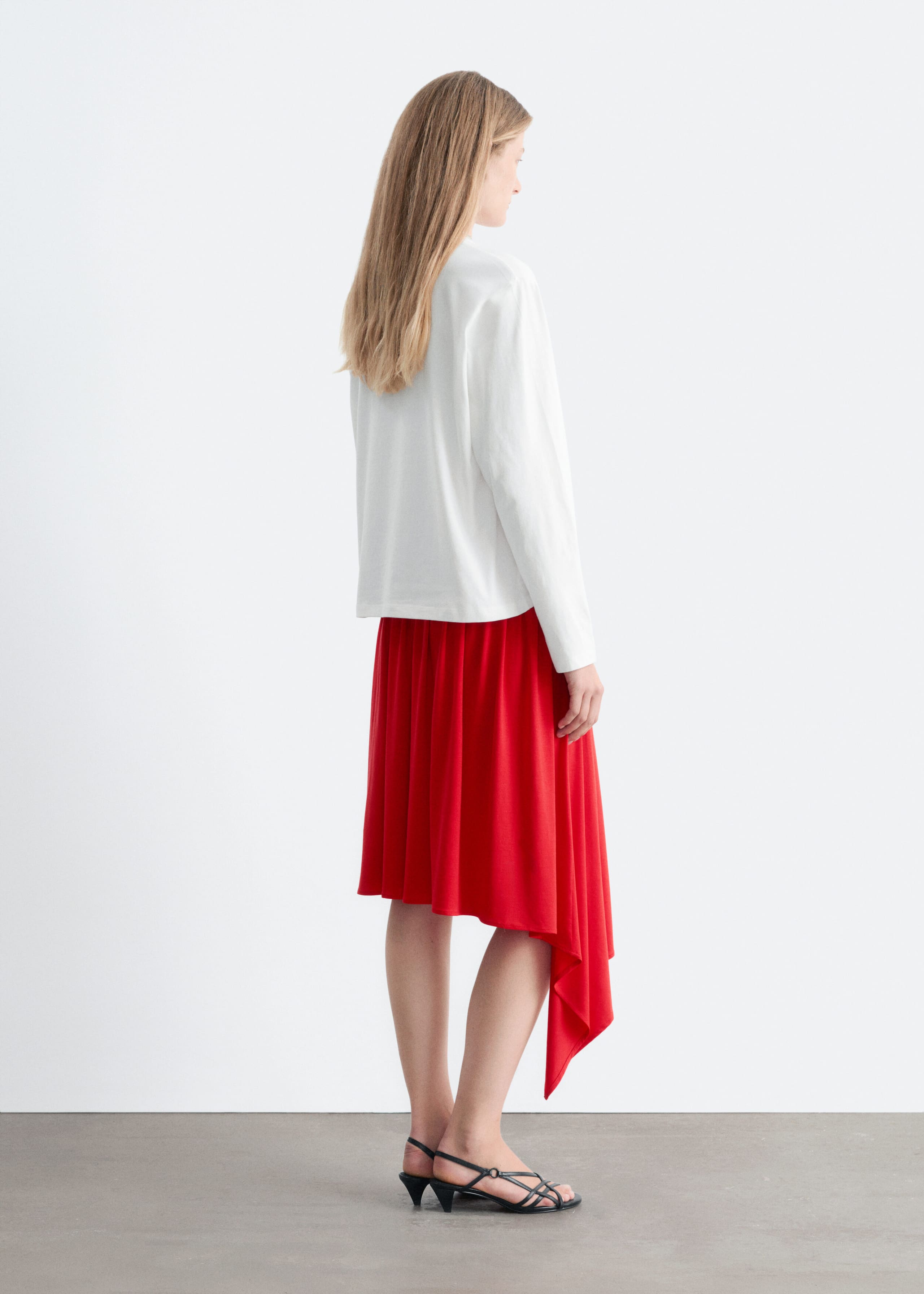 Geraffter Jersey-Midirock - Rot - Lookbook
