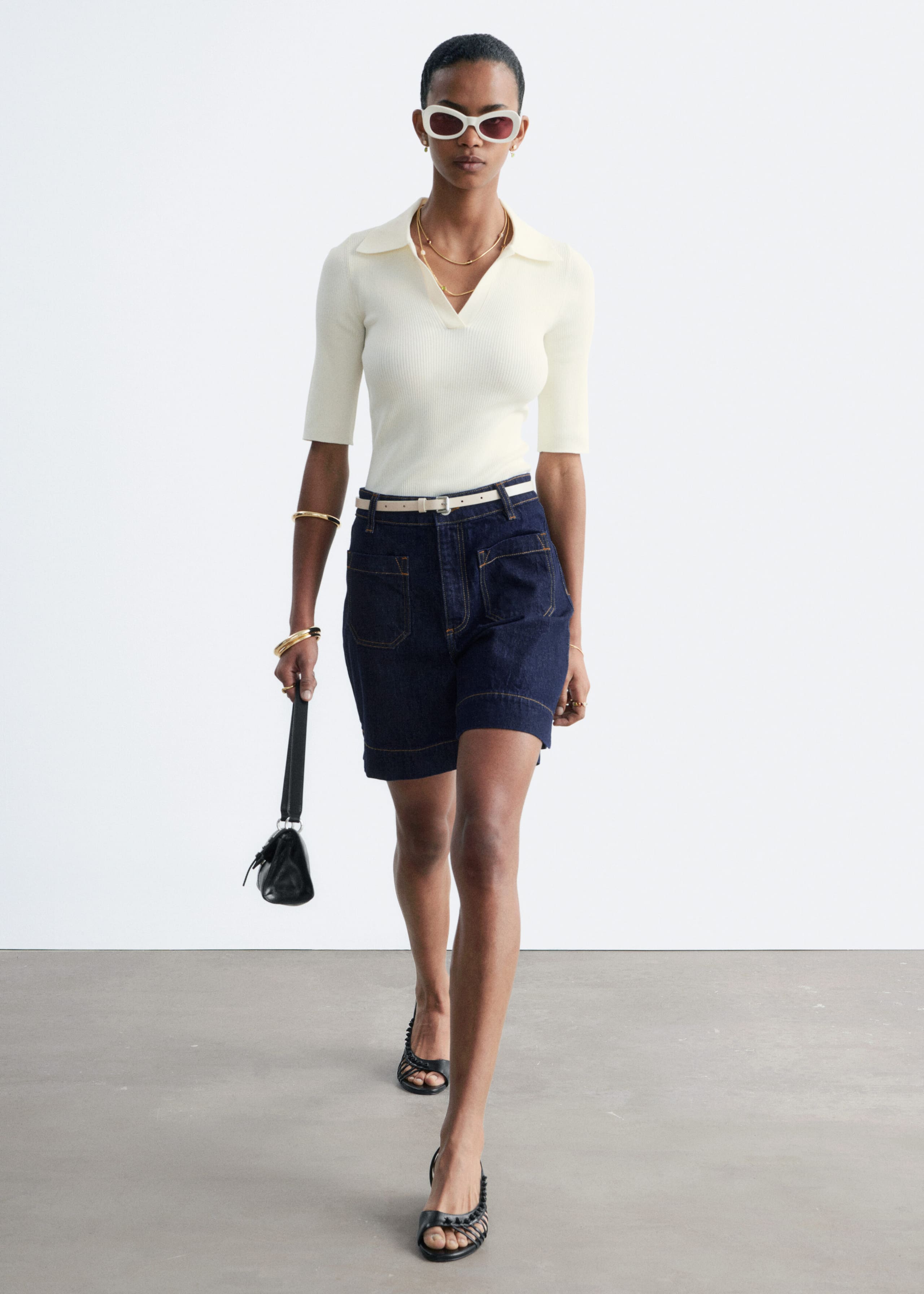 Image of Jeansshorts mit hohem Bund