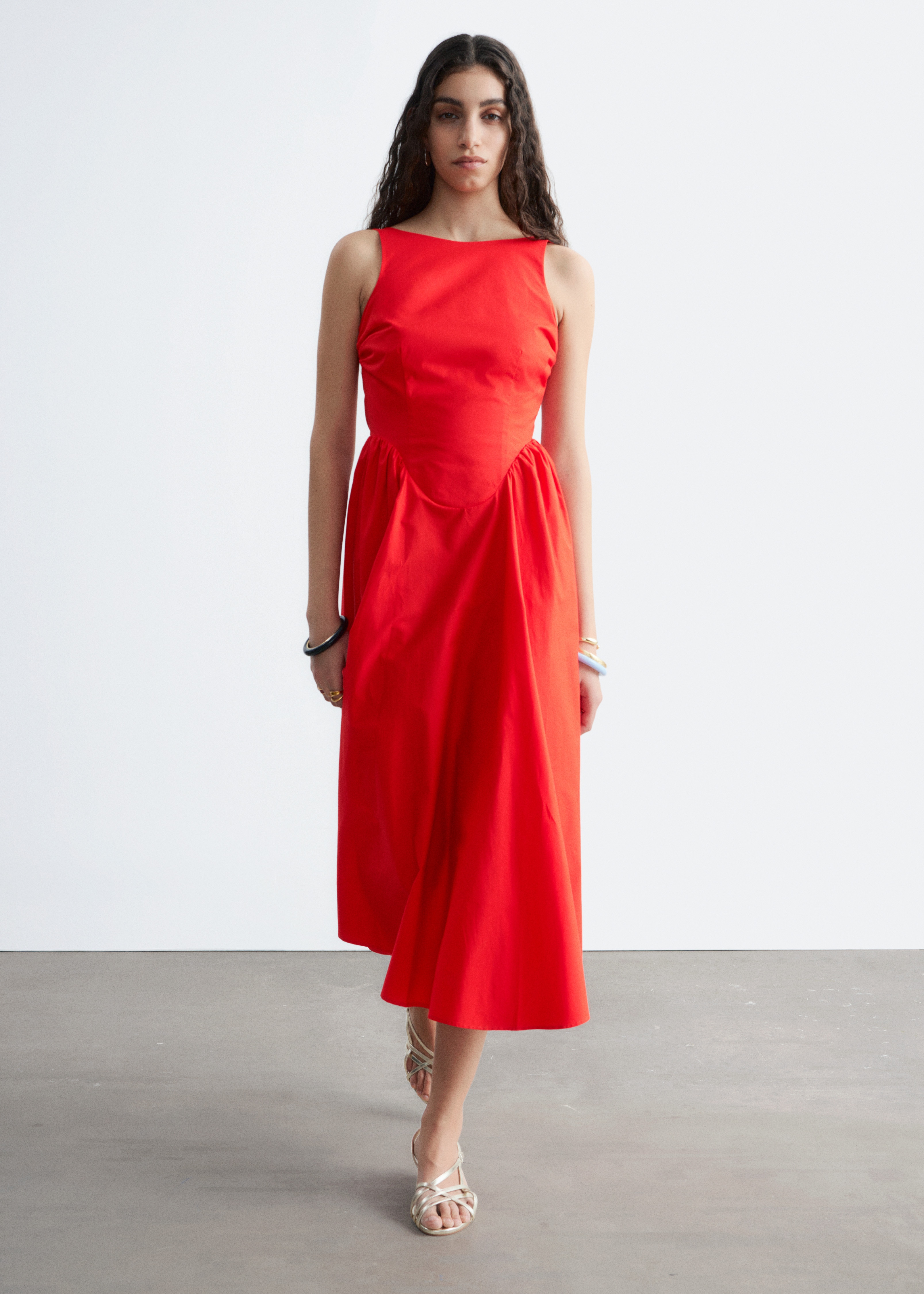 Midikleid aus Baumwolle mit Bindedetail hinten - Rot/Gelb