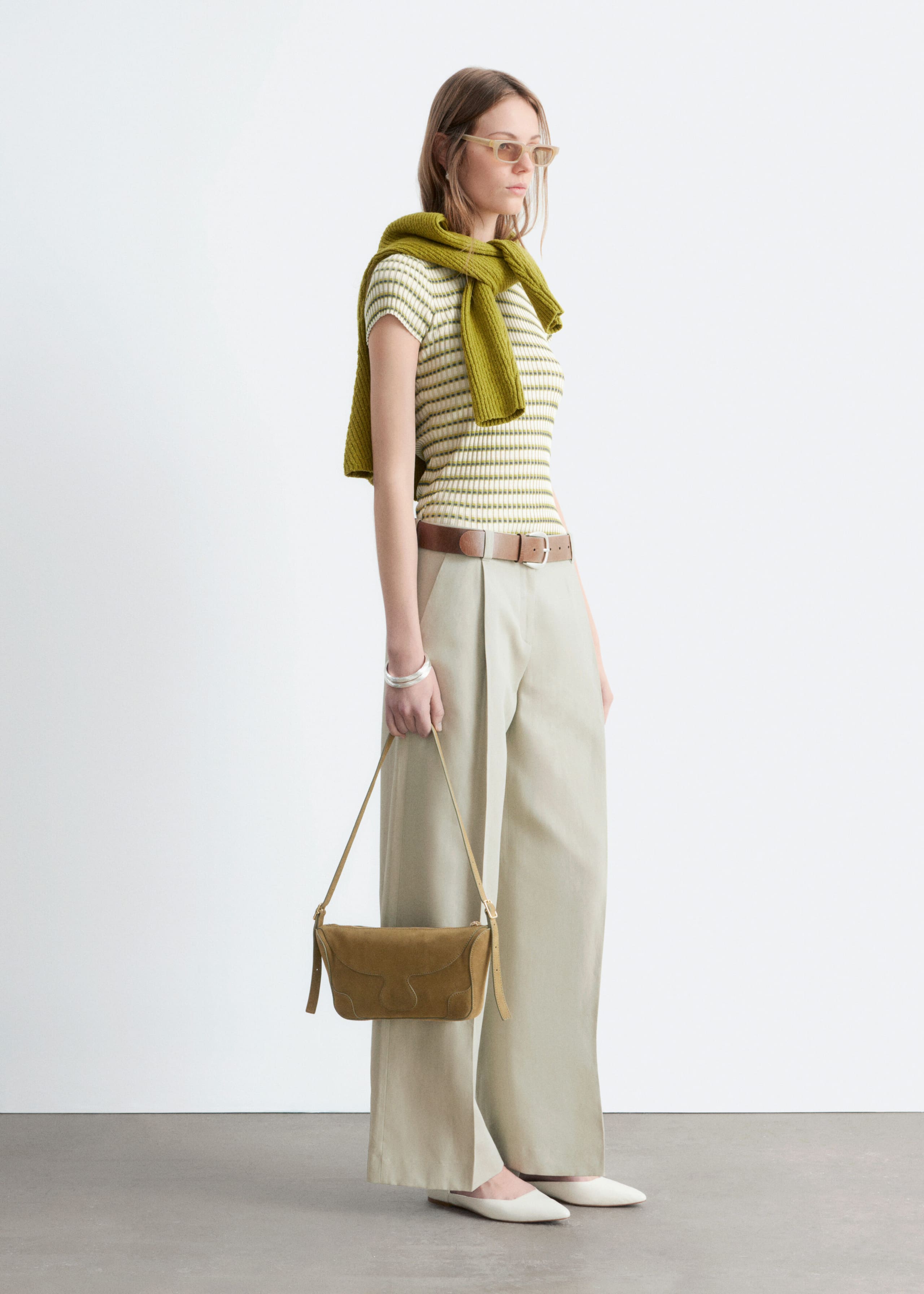 Cotton-Linen Blend Trousers - Beige - Lookbook