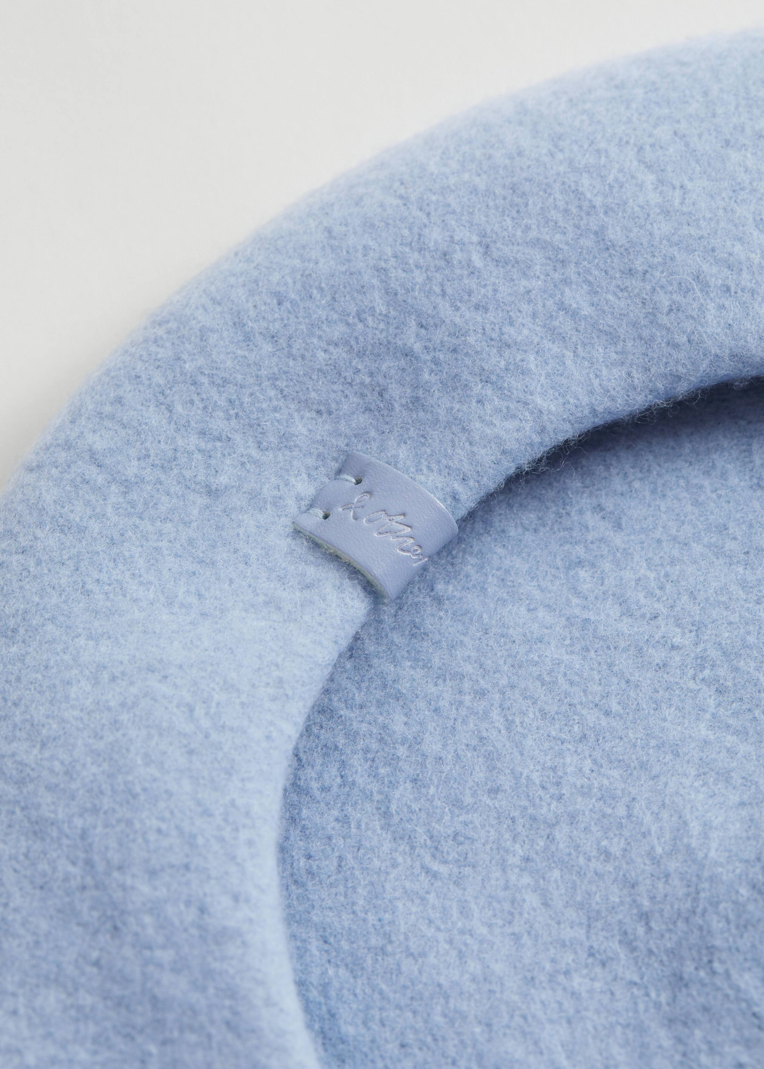 Wool Beret - {{variantName}} - Descriptive Detail
