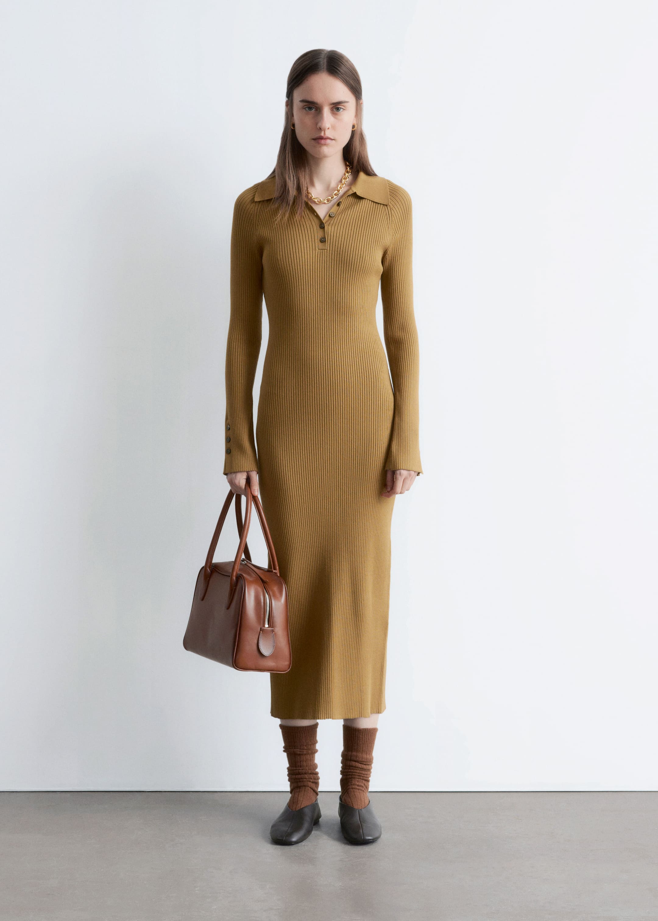 Nagyobb kép megtekintése: Bordázott pólóruha - Sötét bézs - NŐI | H&M HU 1