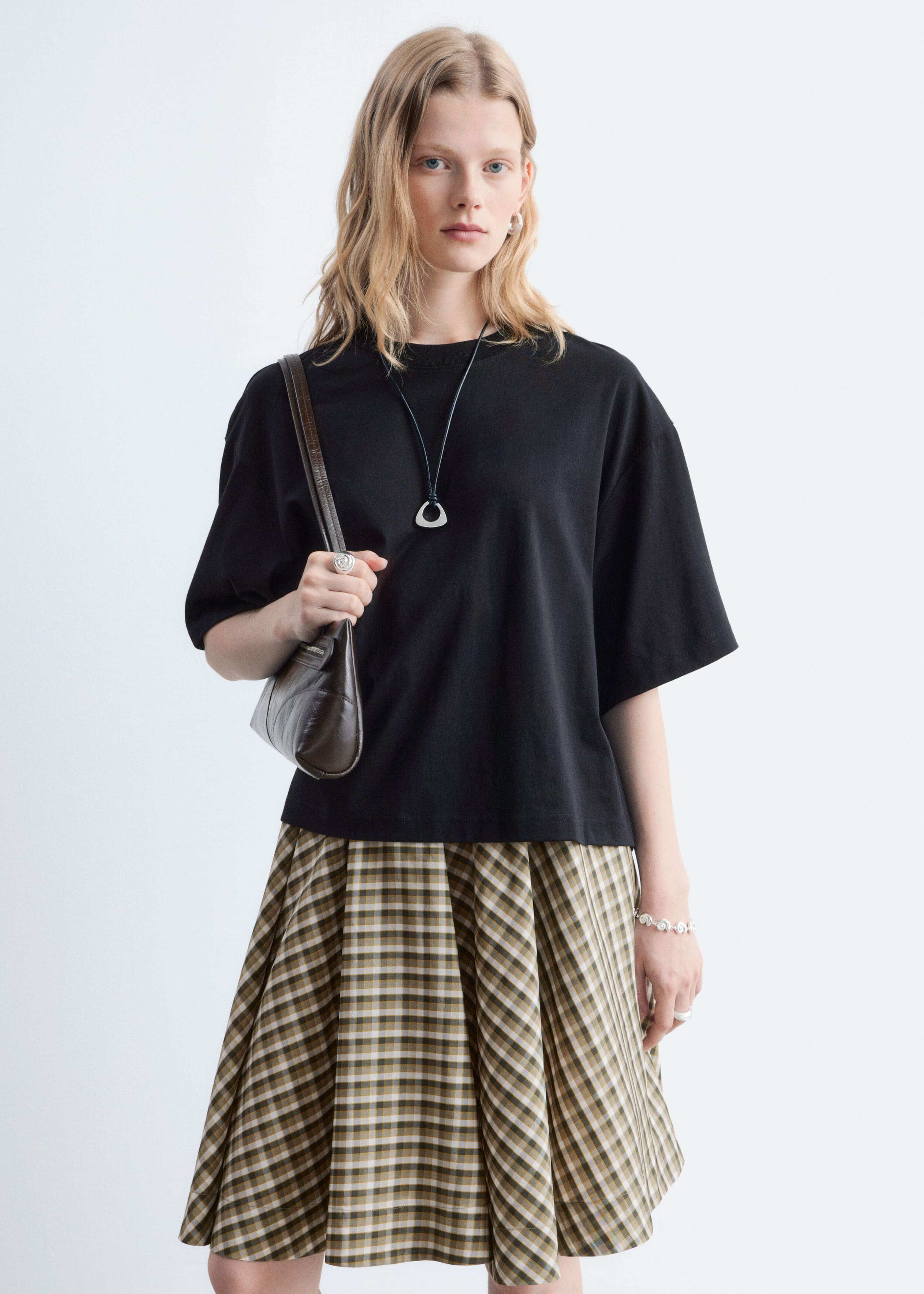 Boxy Cotton T-Shirt - Black - Lookbook