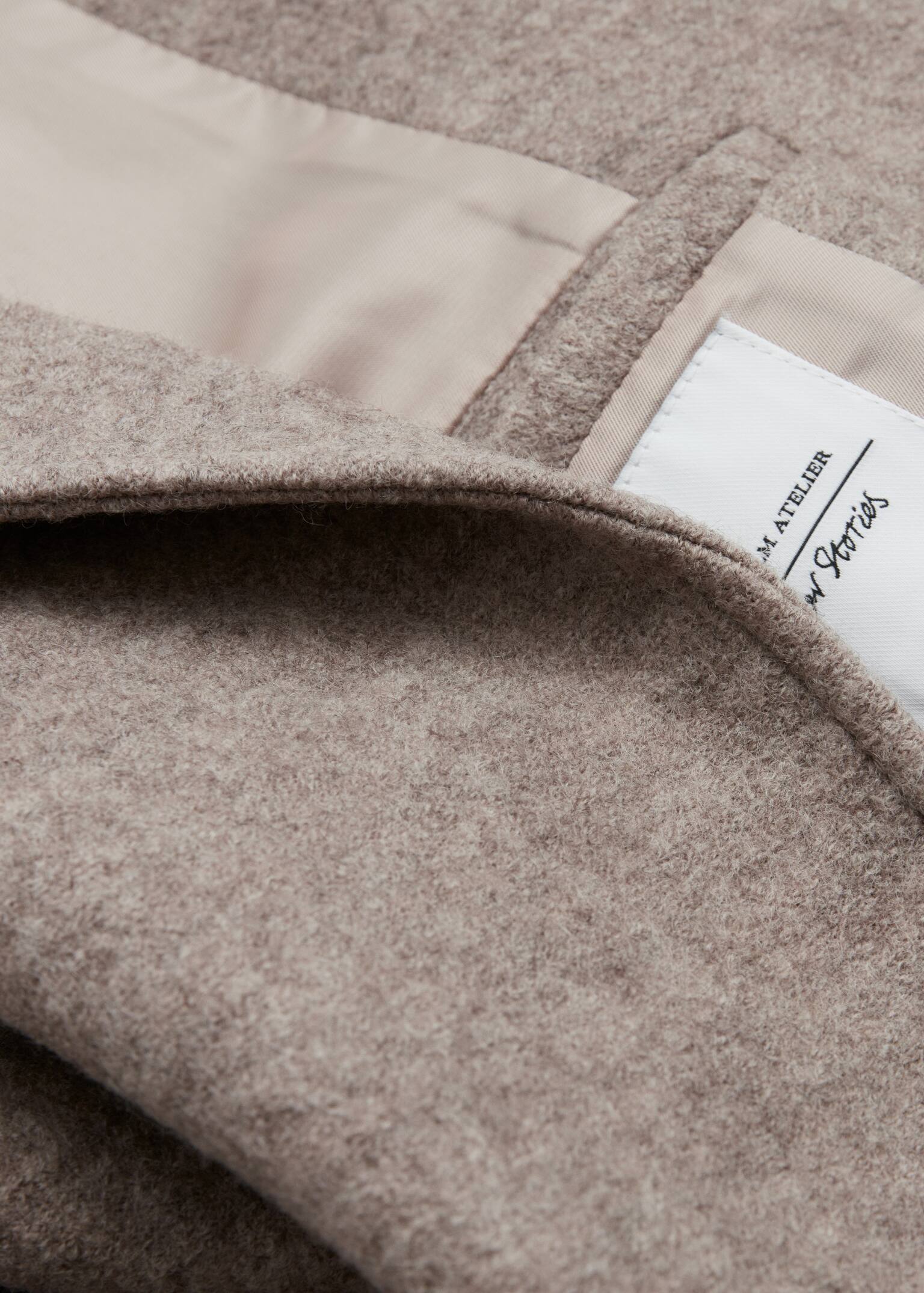 Cappotto voluminoso in lana con cintura - Beige/Nero/Viola scuro/Blu navy/Talpa scuro mélange - 3