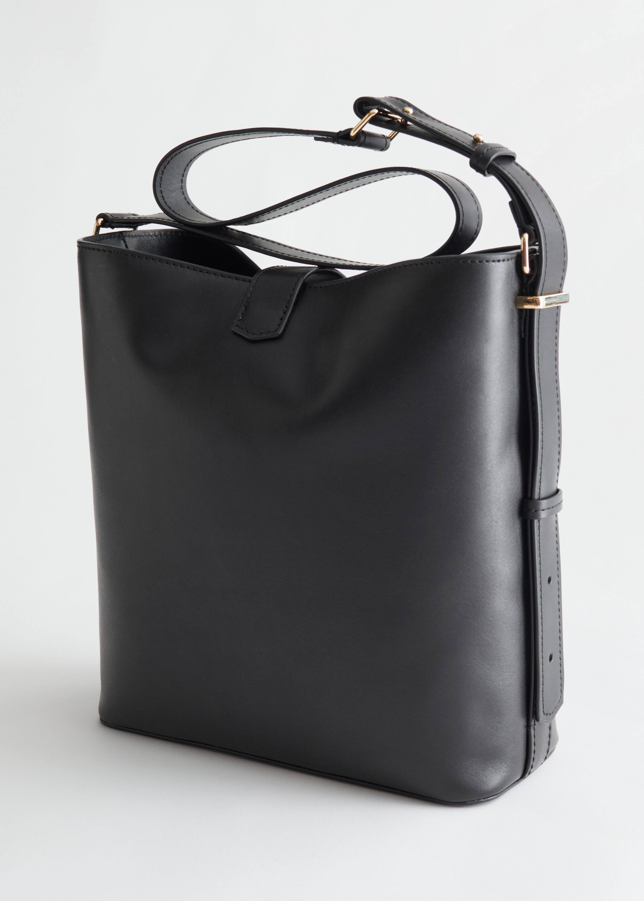 LargeLeatherShoulderBag - Dark Green - Natura morta