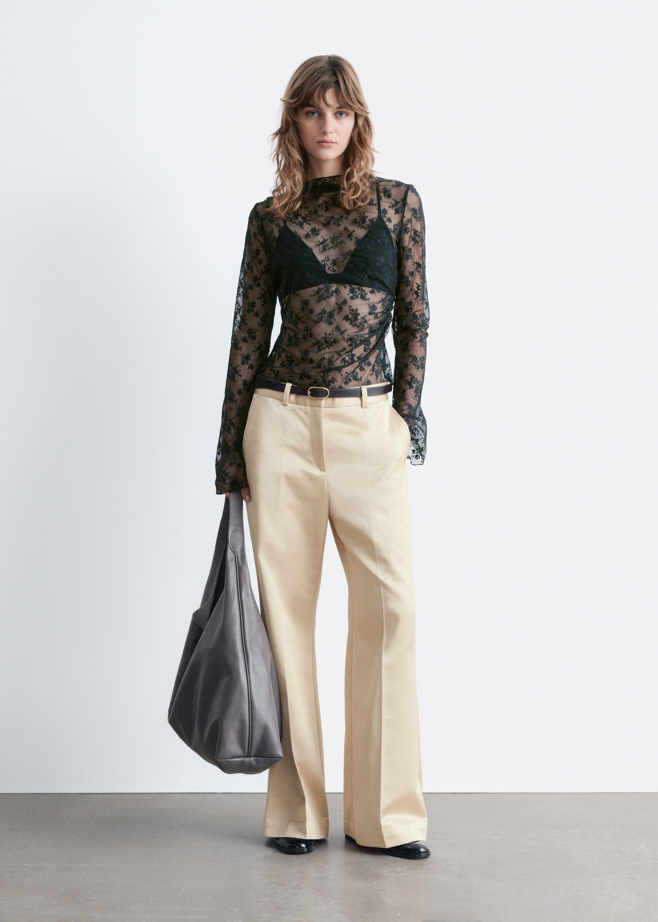 Visualizza immagine più grande: Top in pizzo a maniche lunghe - Nero - DONNA | H&M IT 1