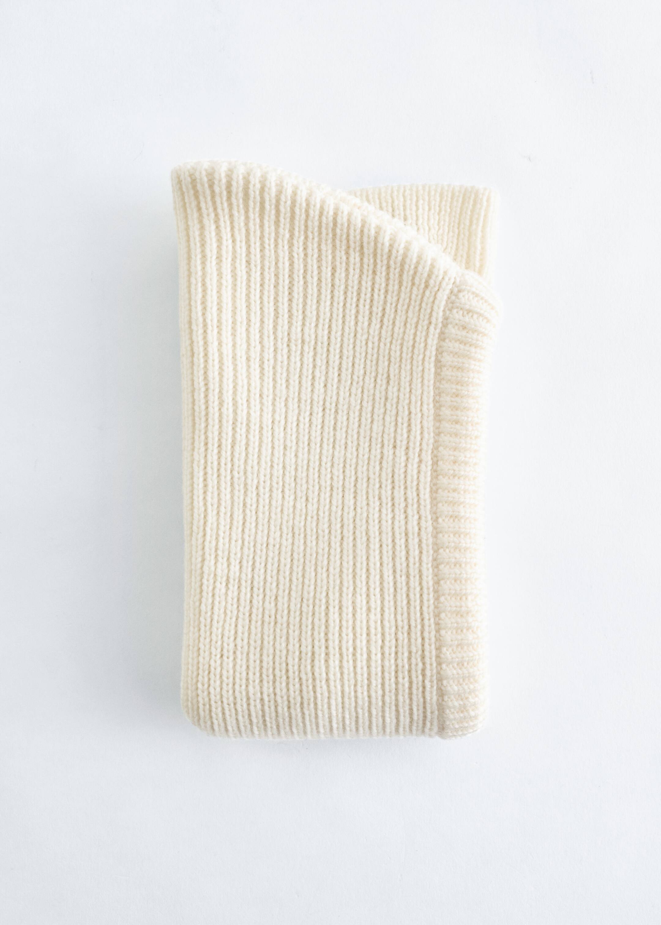Visa större bild: Oversized balaklava i ull - Cream - DAM | H&M SE 2