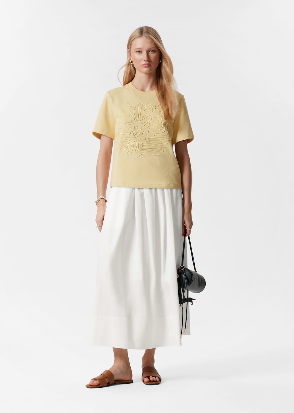 T-shirt à motifs floraux appliqués - Motif abstrait bleu - Lookbook