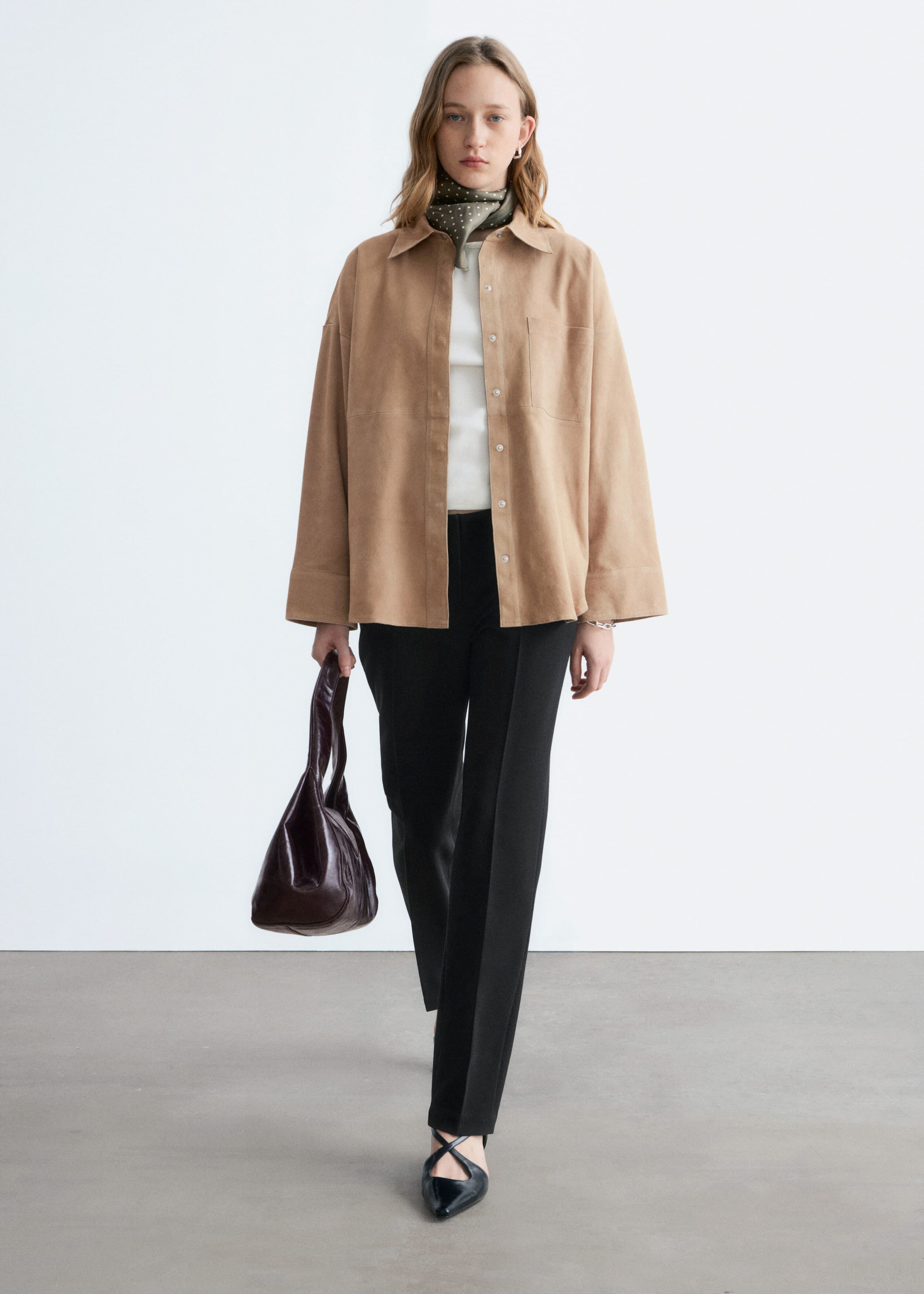 Image of Pantaloni sartoriali con pieghe pressate