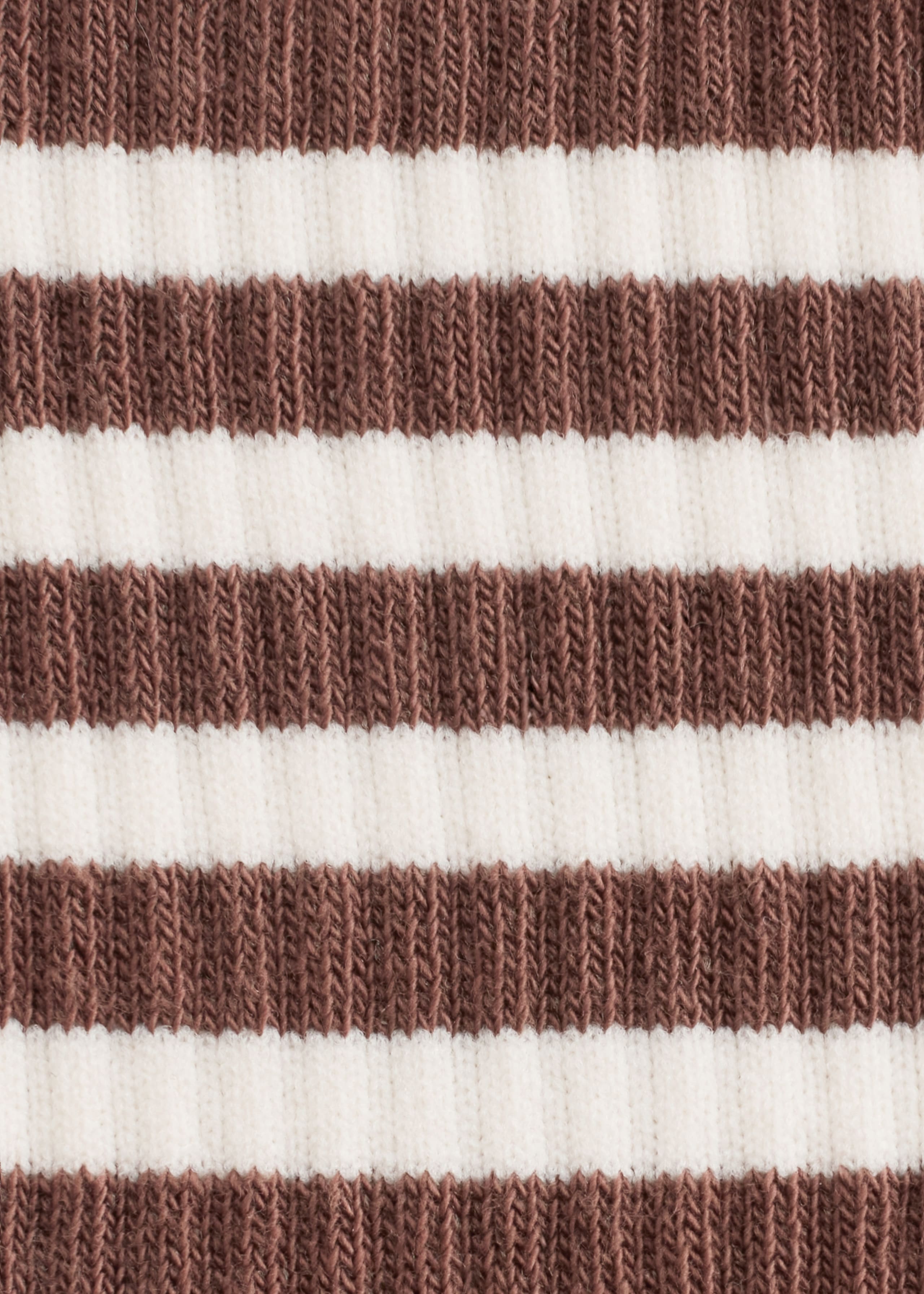 Image of Skarpetki z paski z falbankami