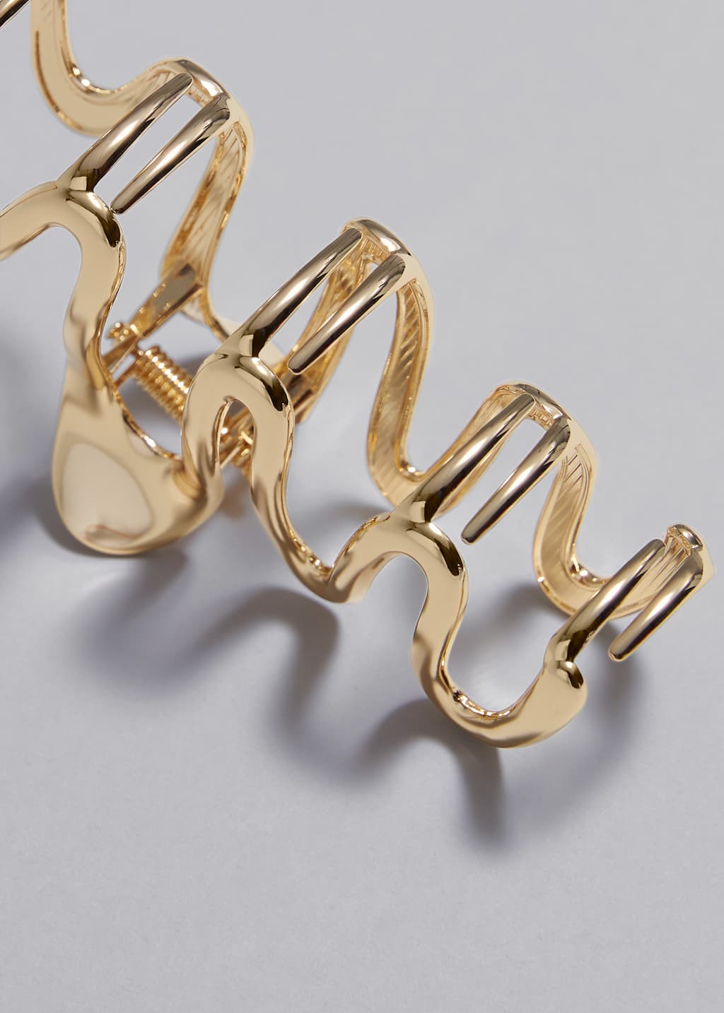 Image of Sculptural Claw Clip