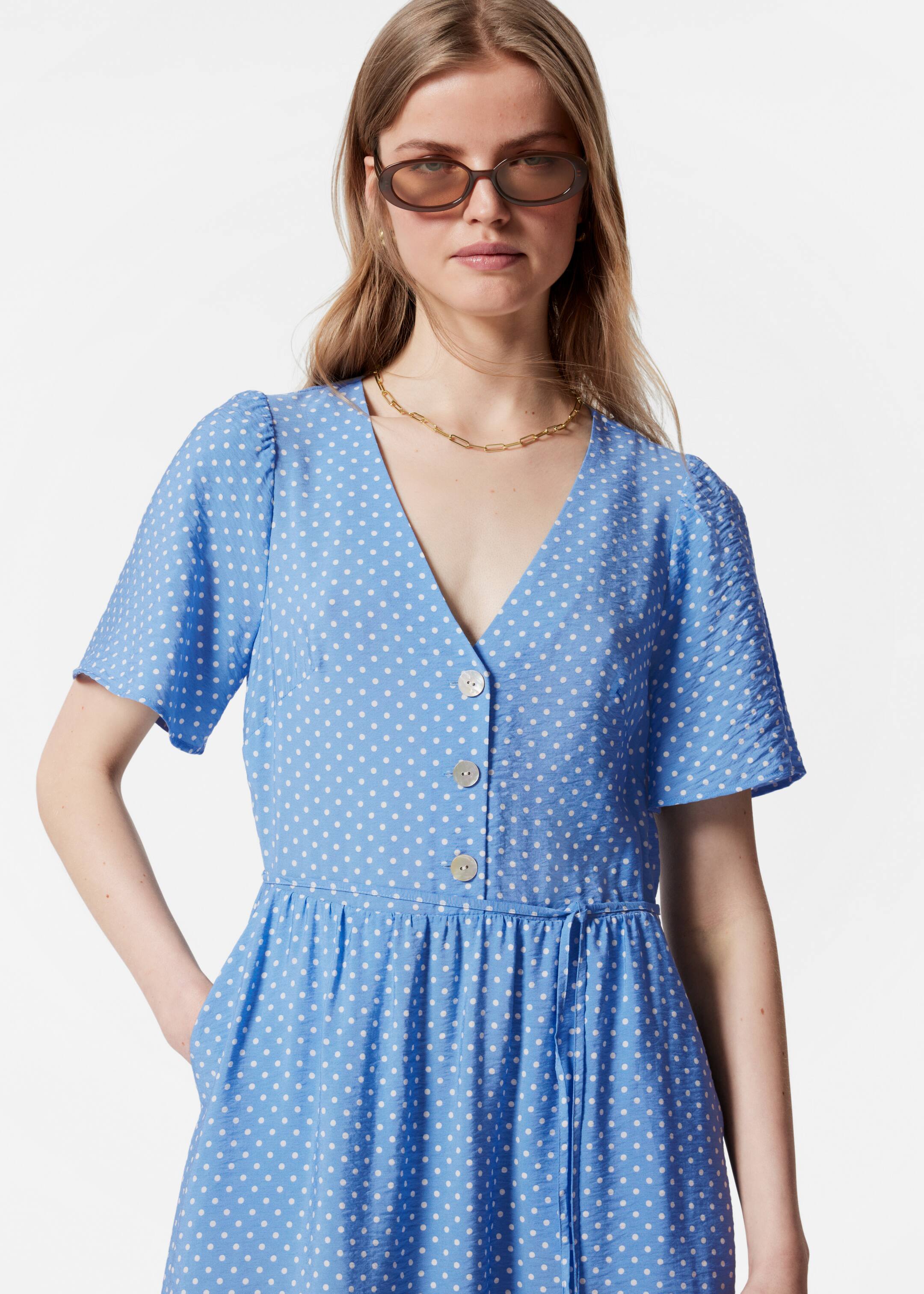 Ver imagem maior: Vestido midi com decote em V - Azul às bolinhas - SENHORA | H&M PT 2