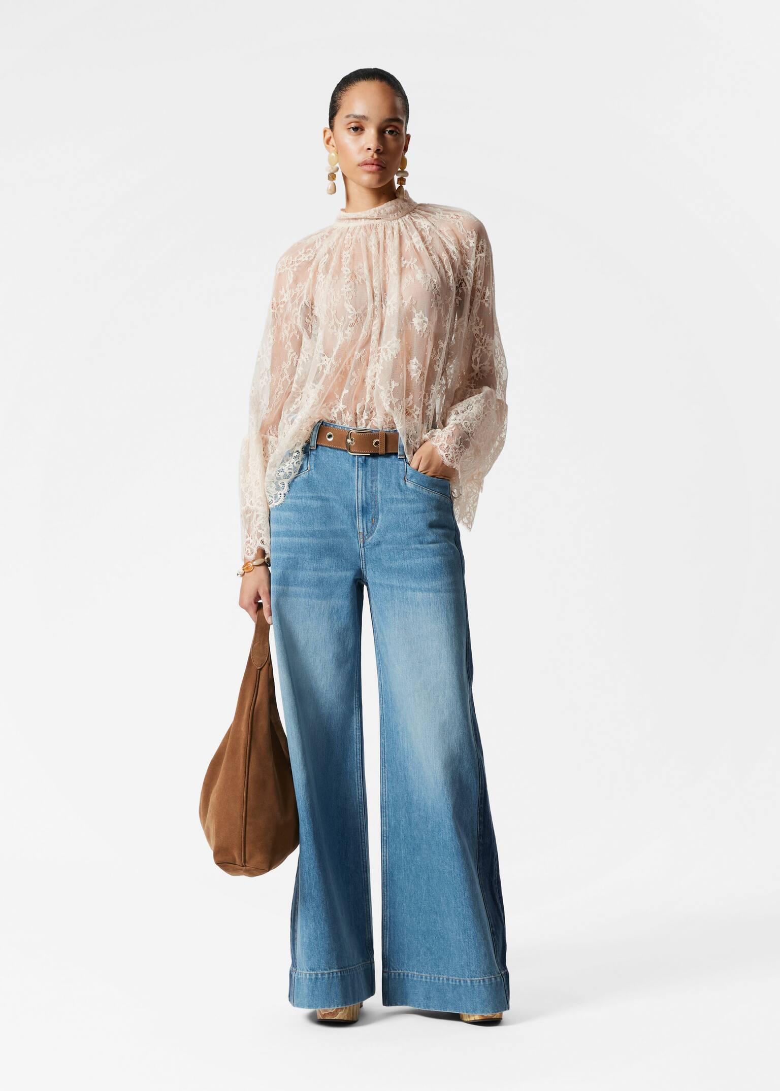 Blouse en dentelle volantée - Couleur crème/Marron foncé - 10