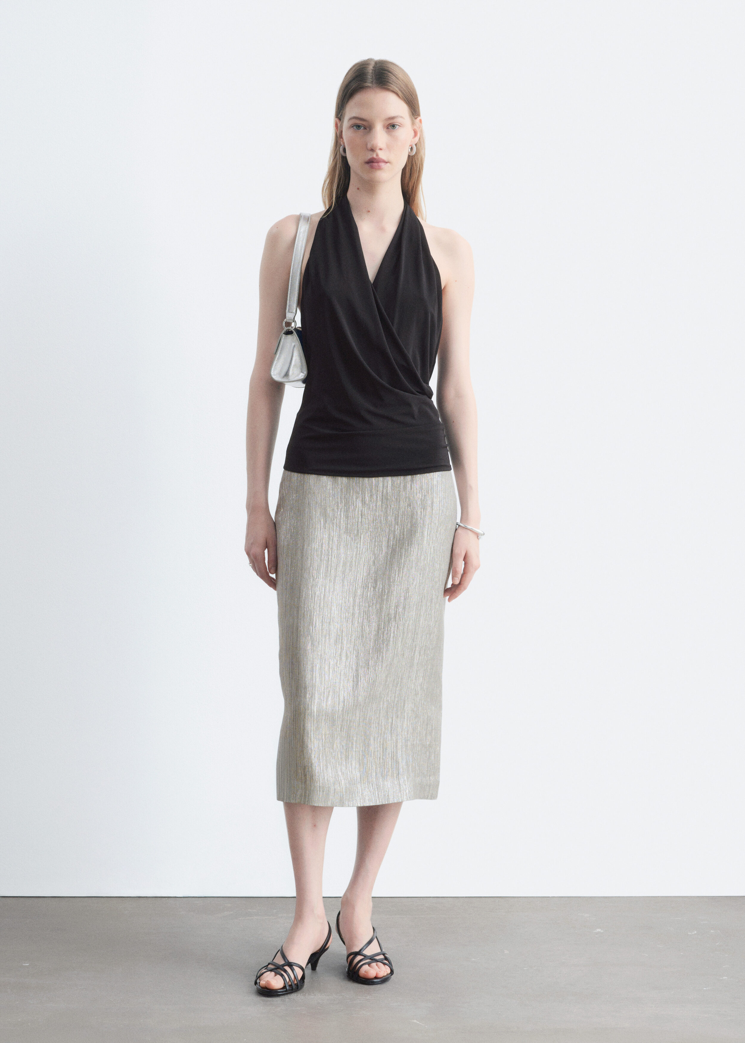 Dobby Column Skirt