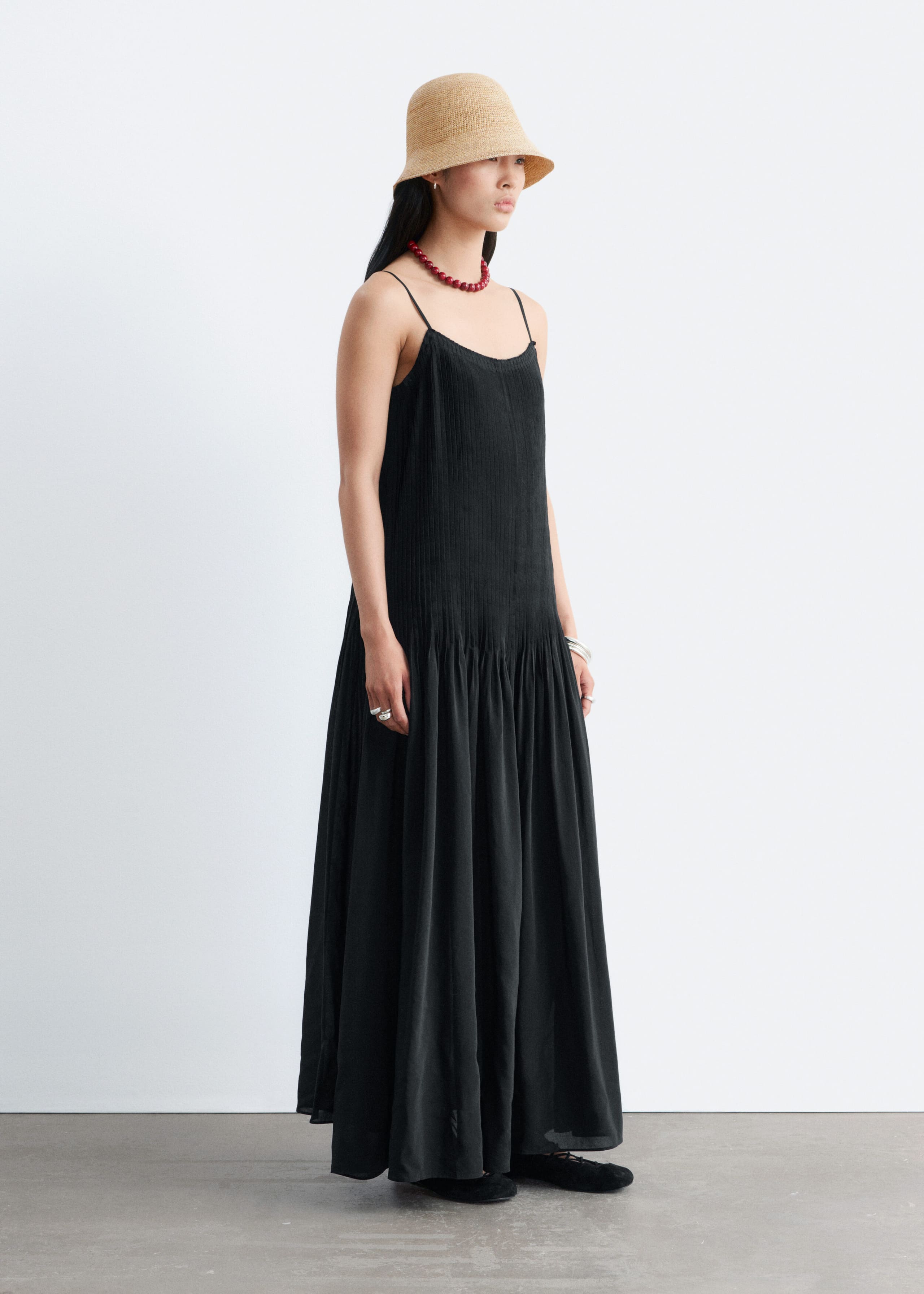 Image of Robe longue à corsage plissé