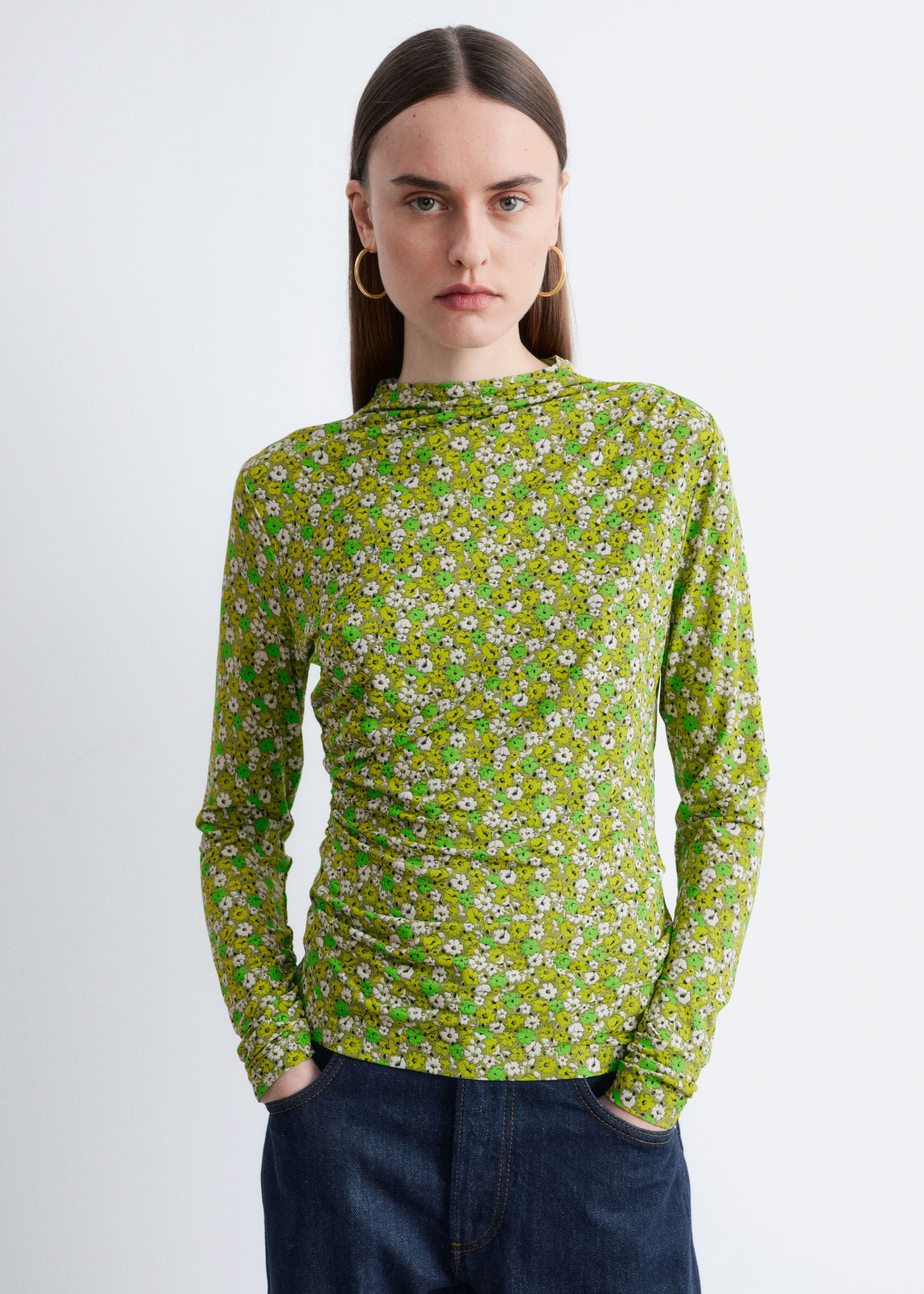 Image of Maglia con collo a lupetto drappeggiato