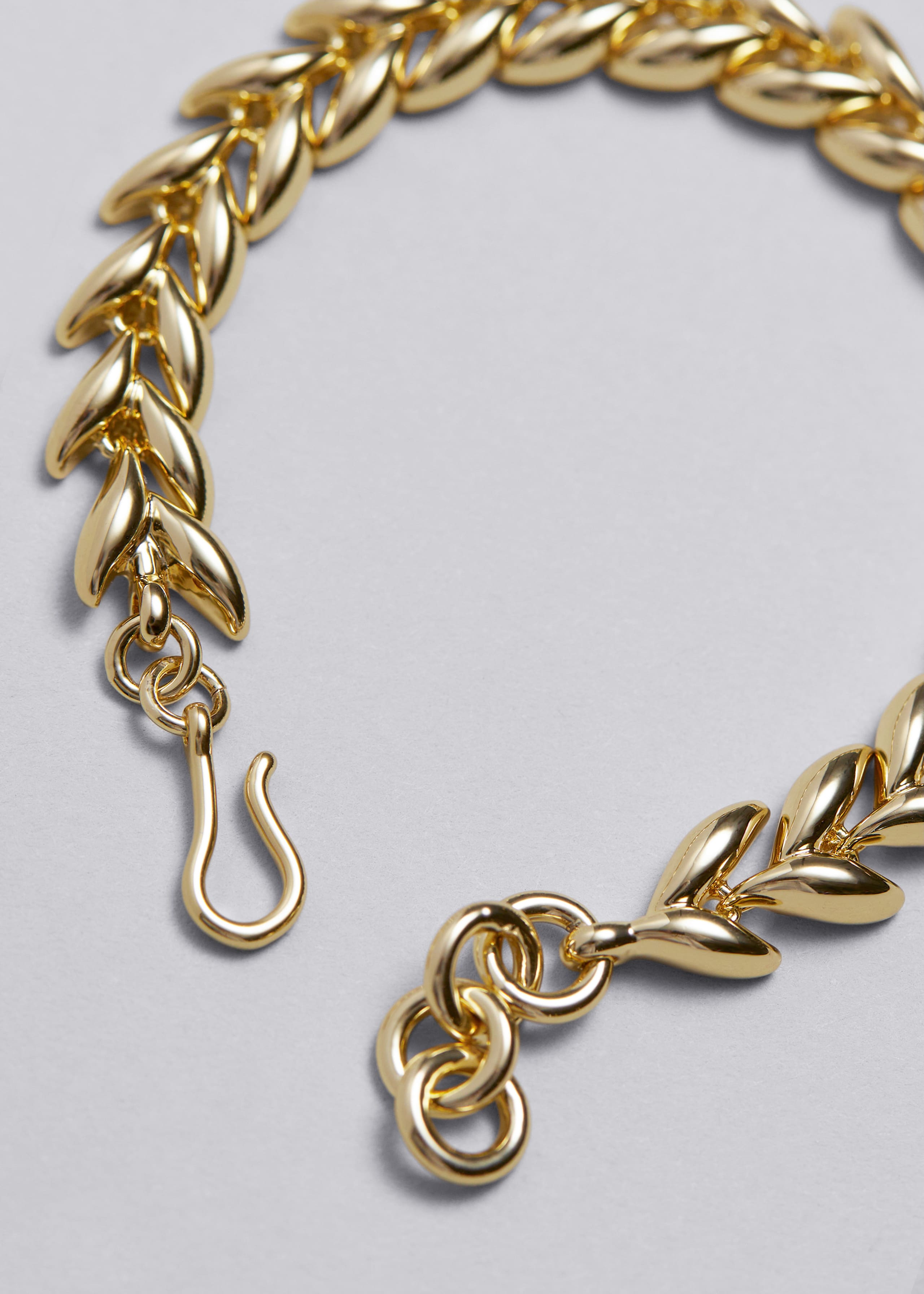 Leaf Chain Bracelet - Gold - Still Life