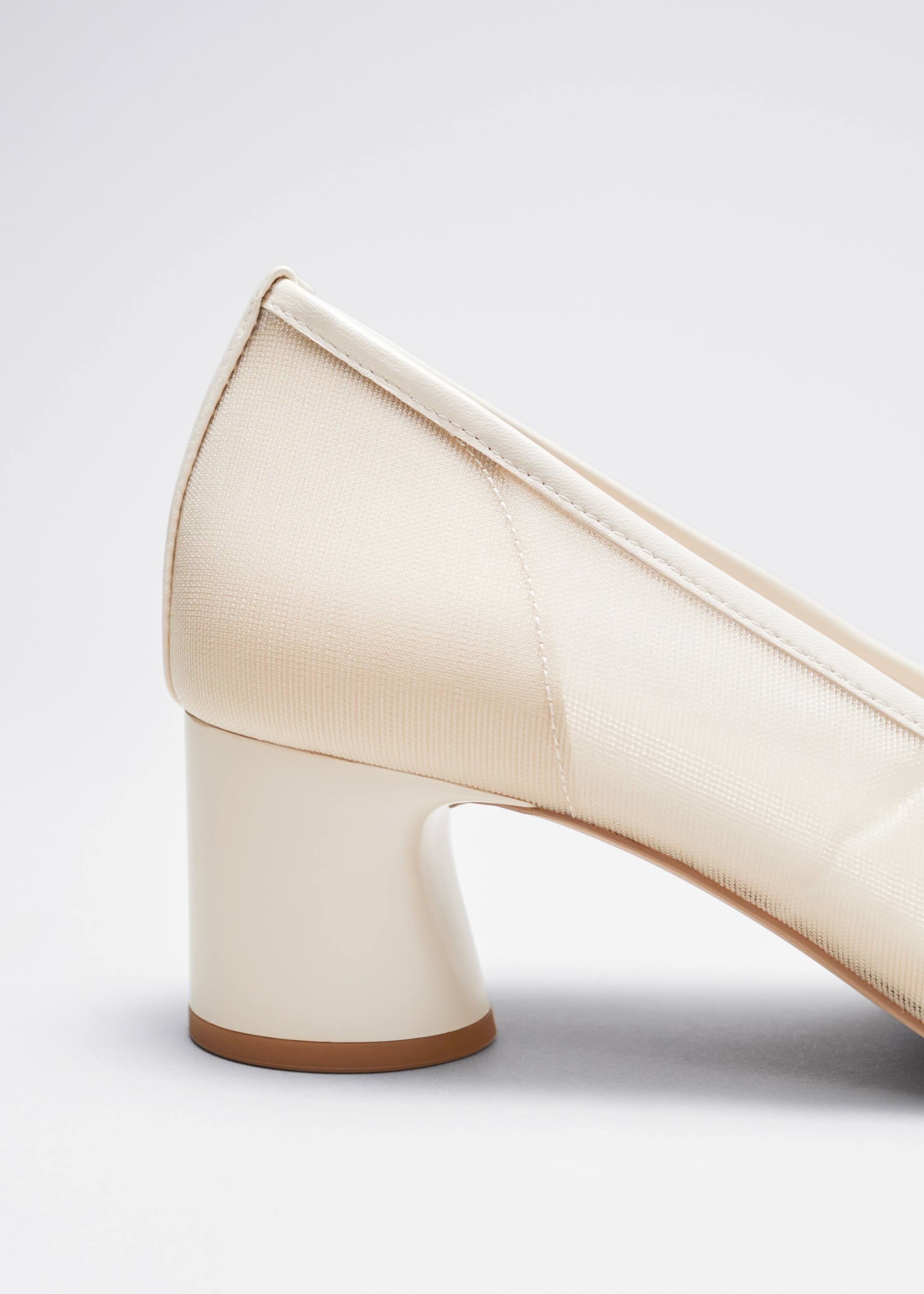 Vis større bilde: Myke pumps med blokkhæl - Hvit - DAME | H&M NO 4