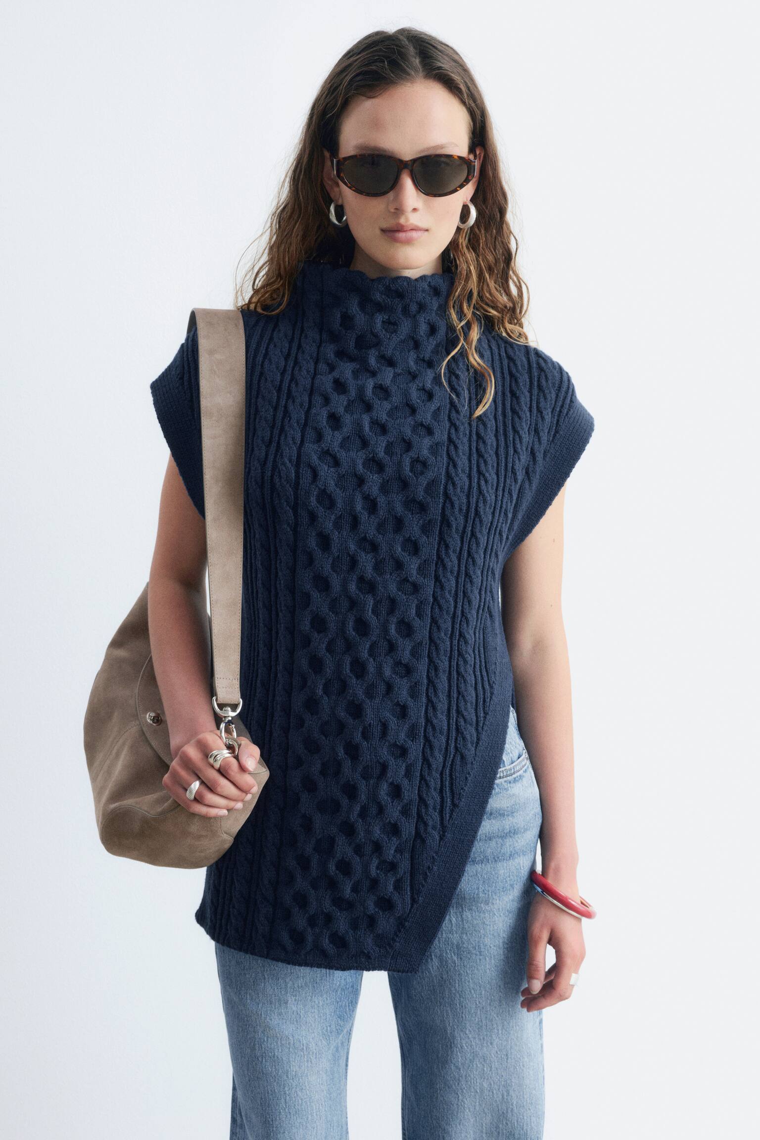 Cable-Knit Mock Neck Vest - כחול כהה - 1