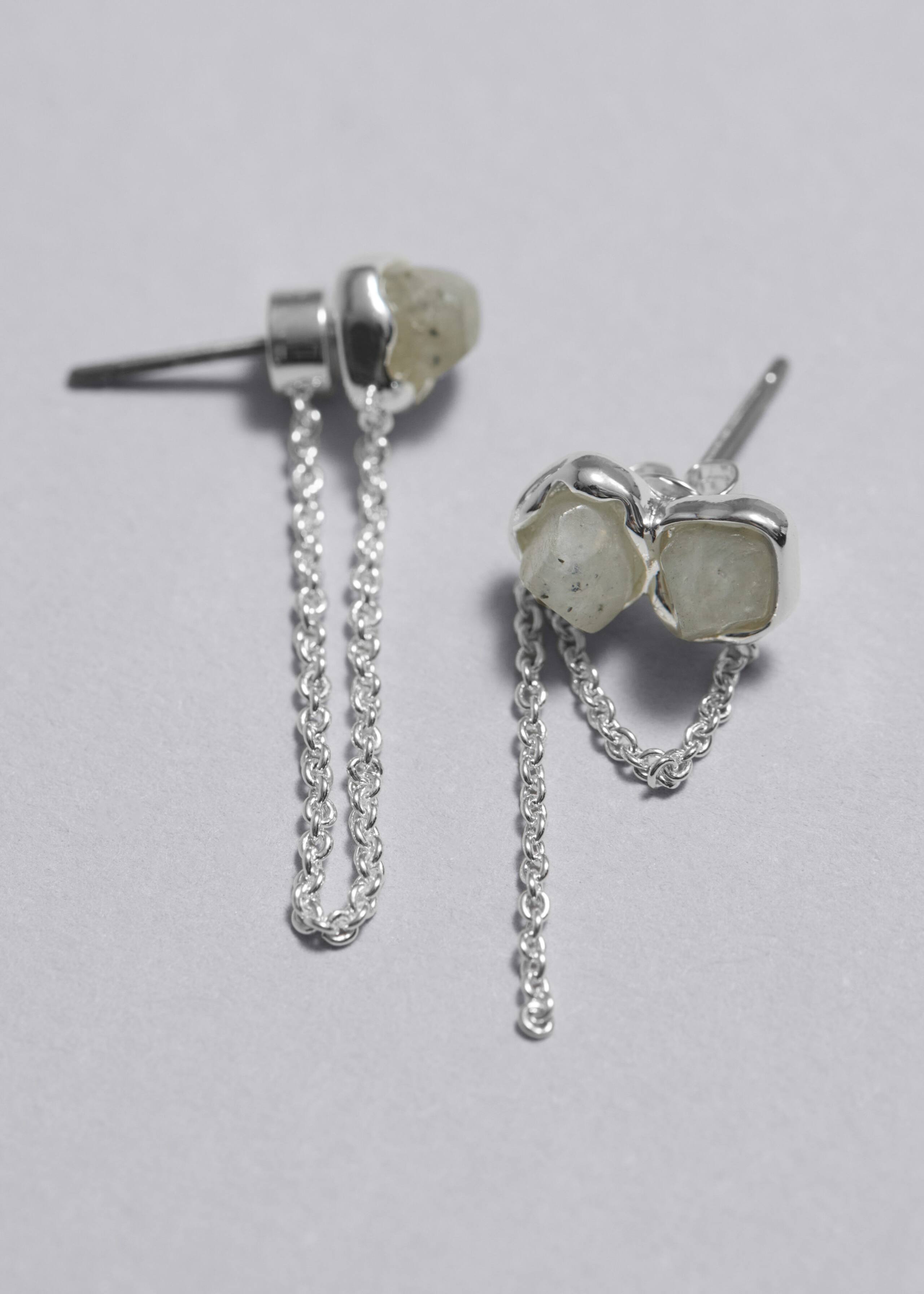 Boucles d’oreilles ornées de pierres et de chaînes - Argenté - Still Life