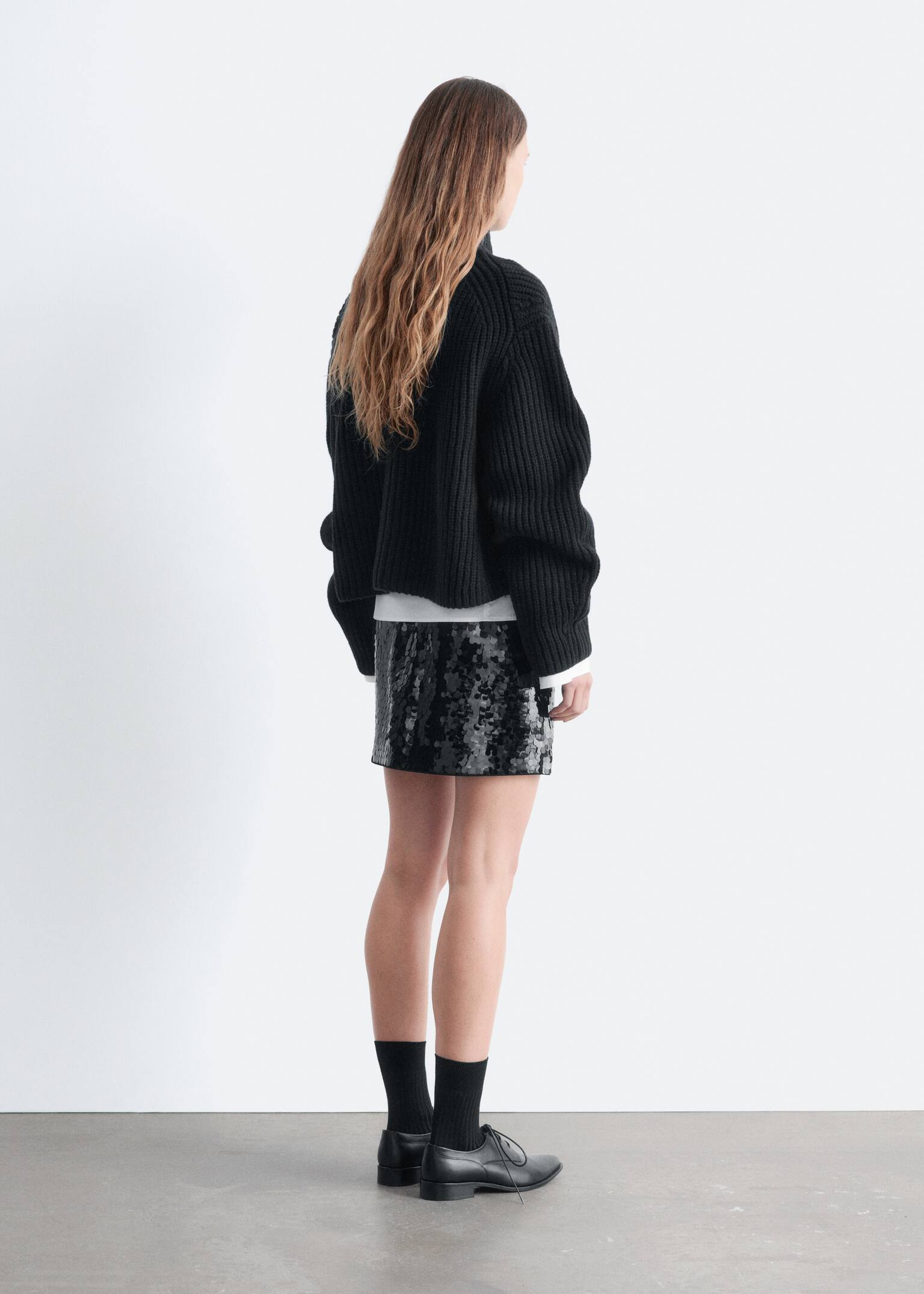 Cropped Turtleneck Jumper - Black/White - 5