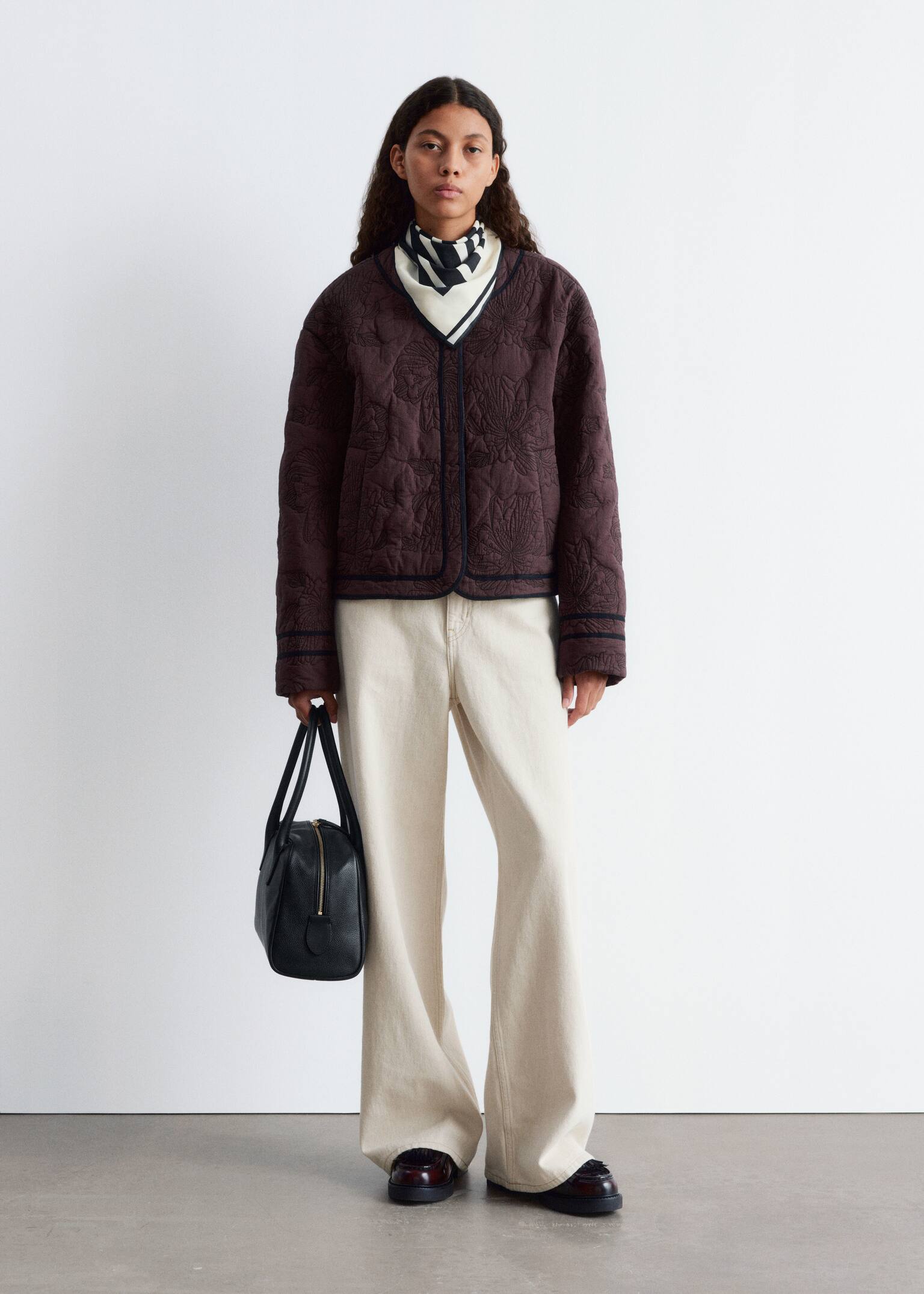 Steppjacke mit Blumenmuster - Dunkelbraun