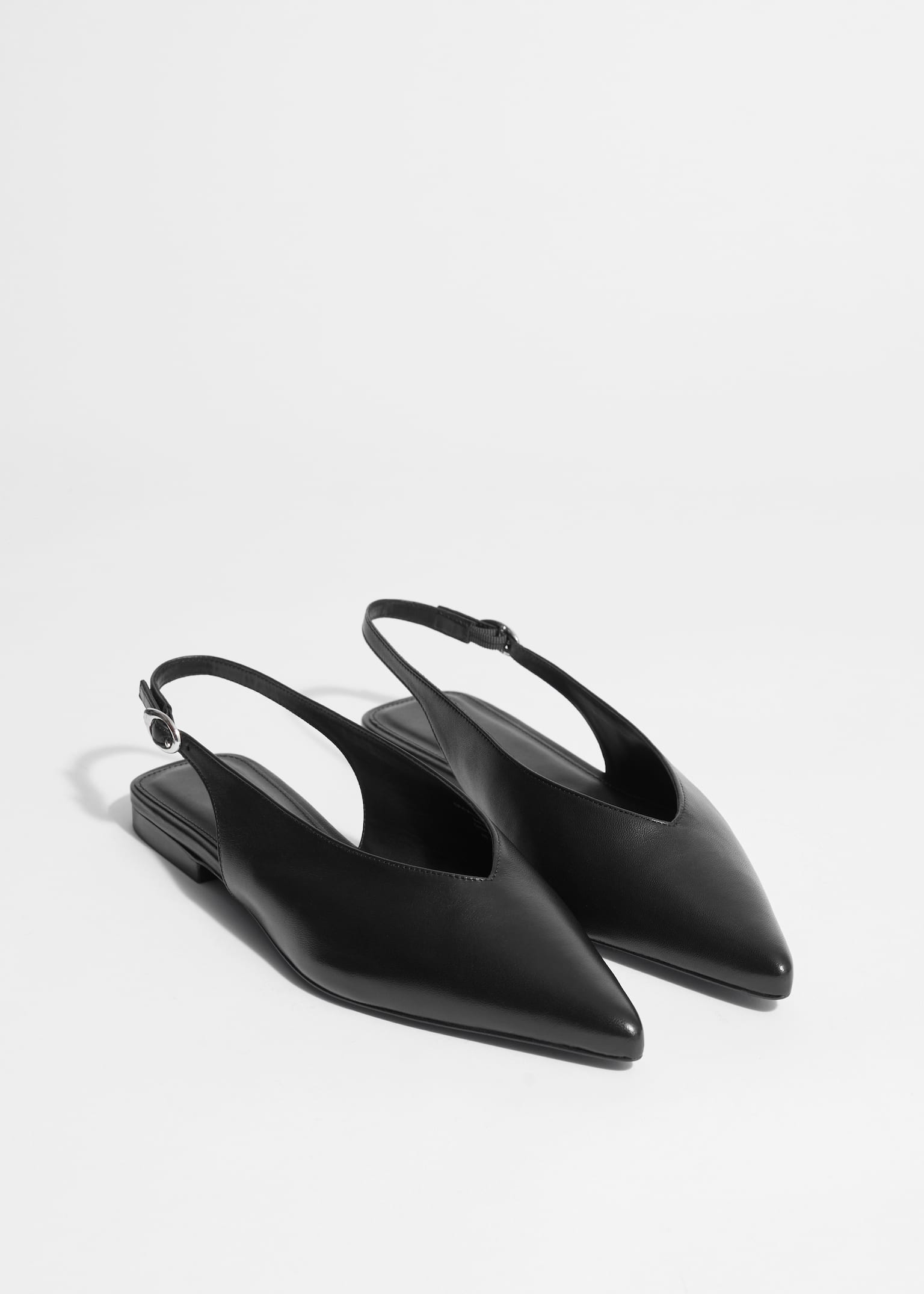 Pointed Slingback Pumps - Black - 4