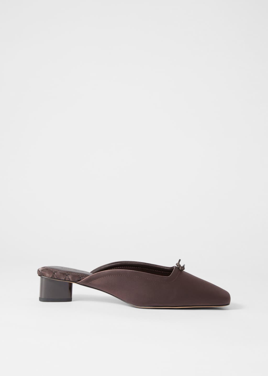 Image of Mules in raso con punta squadrata