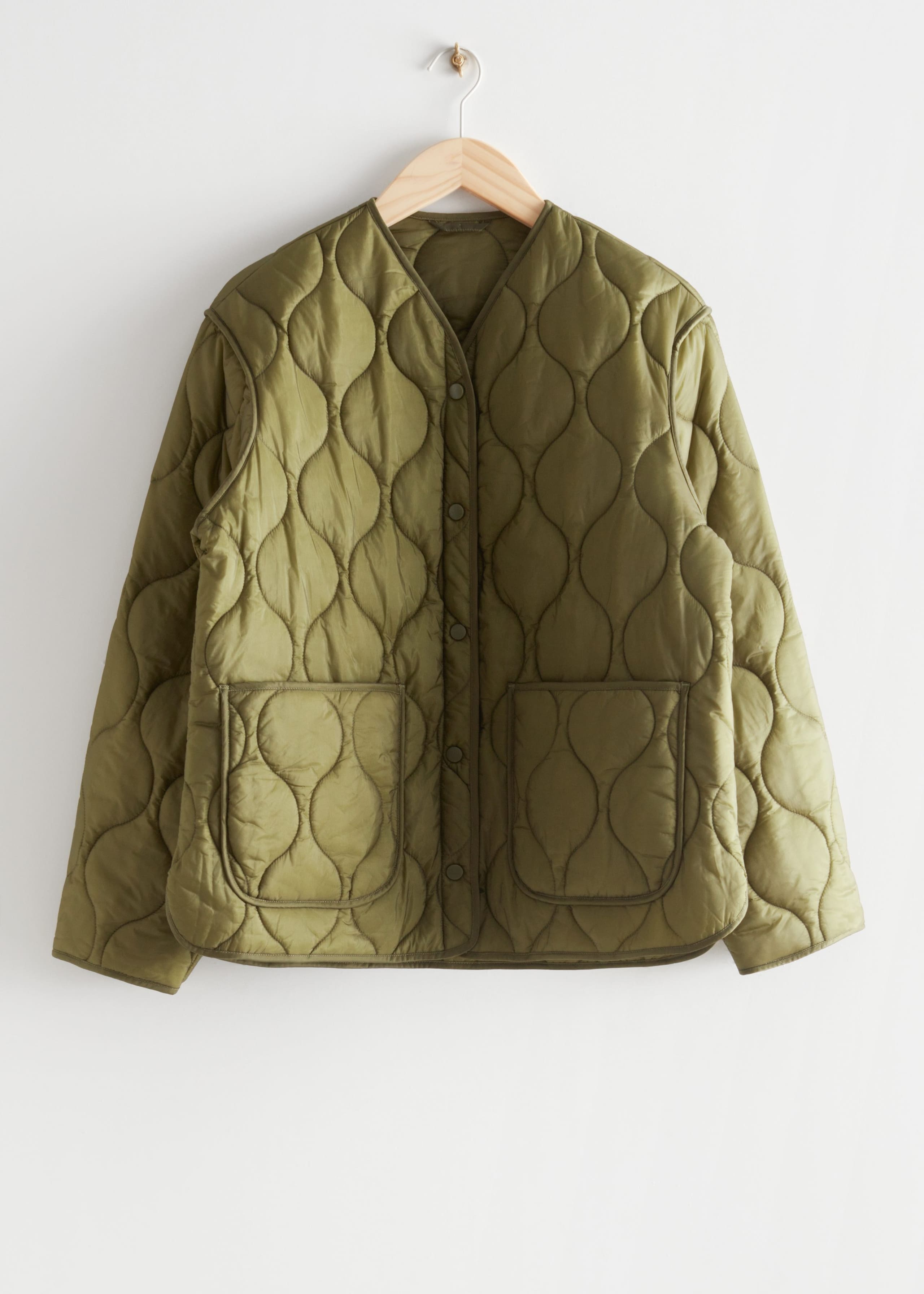 Oversized Wave Quilted Jacket - Black - Bodegón