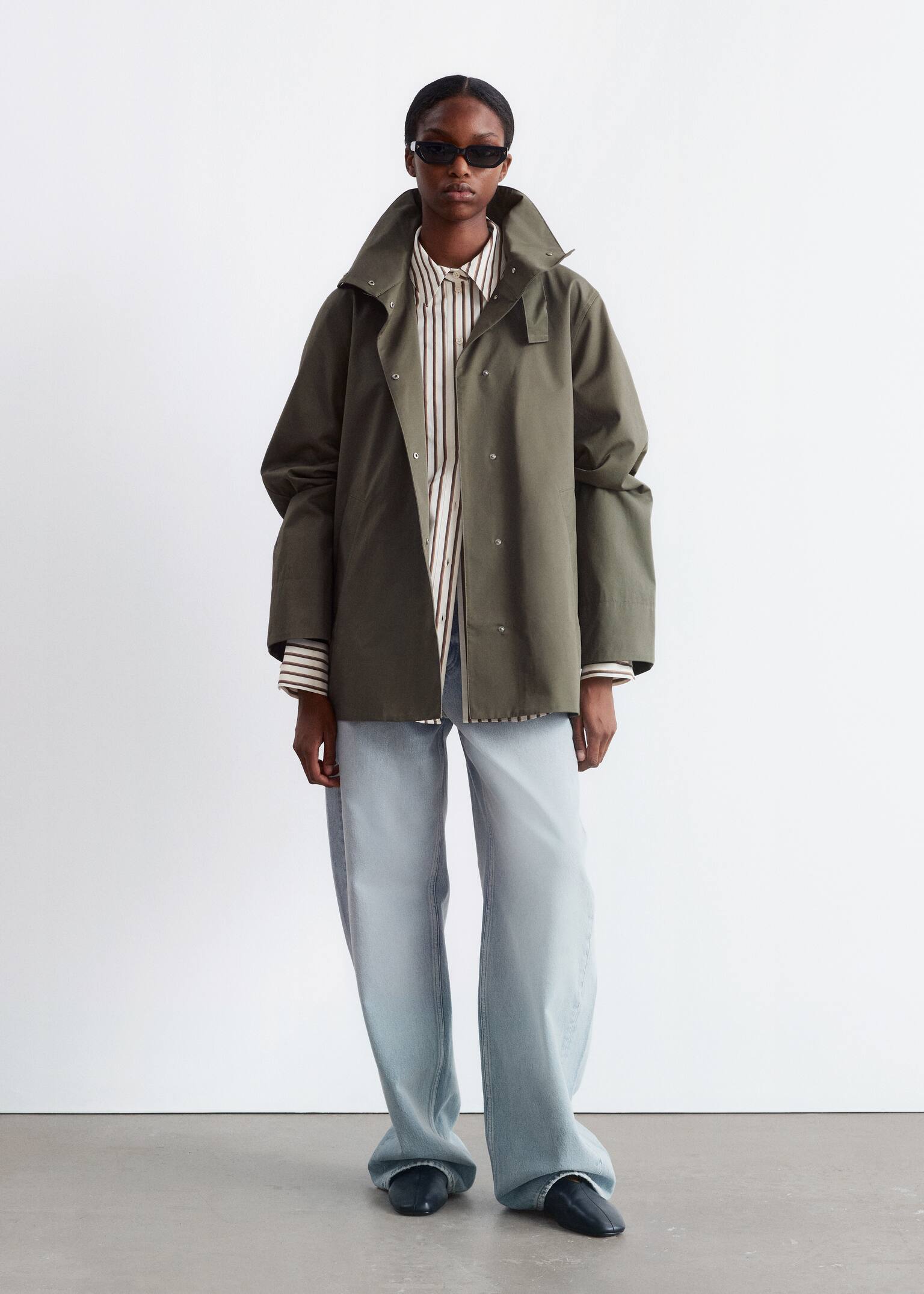 A-line Funnel-Neck Jacket - Khaki green/Beige/Dark blue