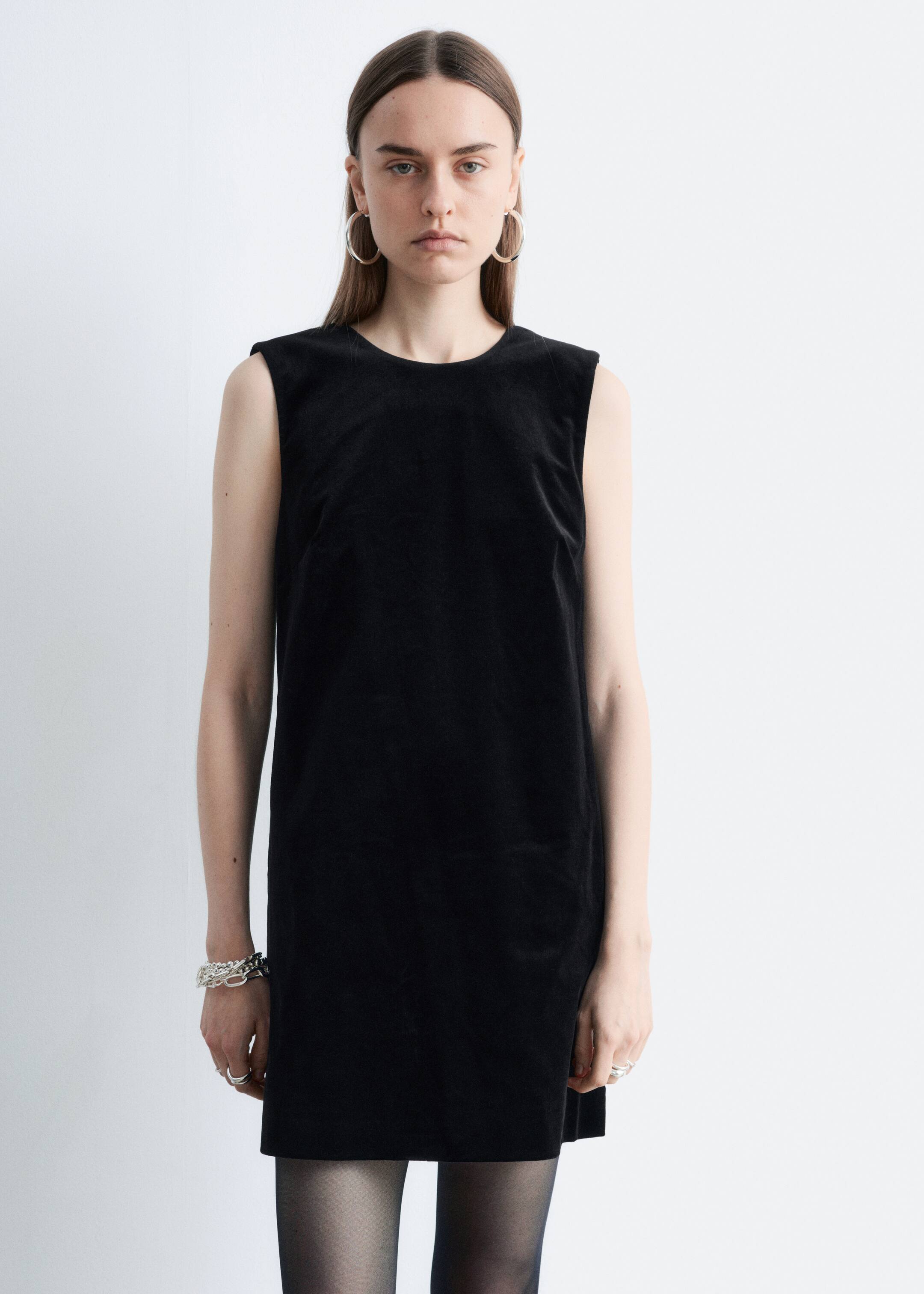 Agrandir l'image: Robe courte en velours à dos ouvert - Noir | H&M BE 2