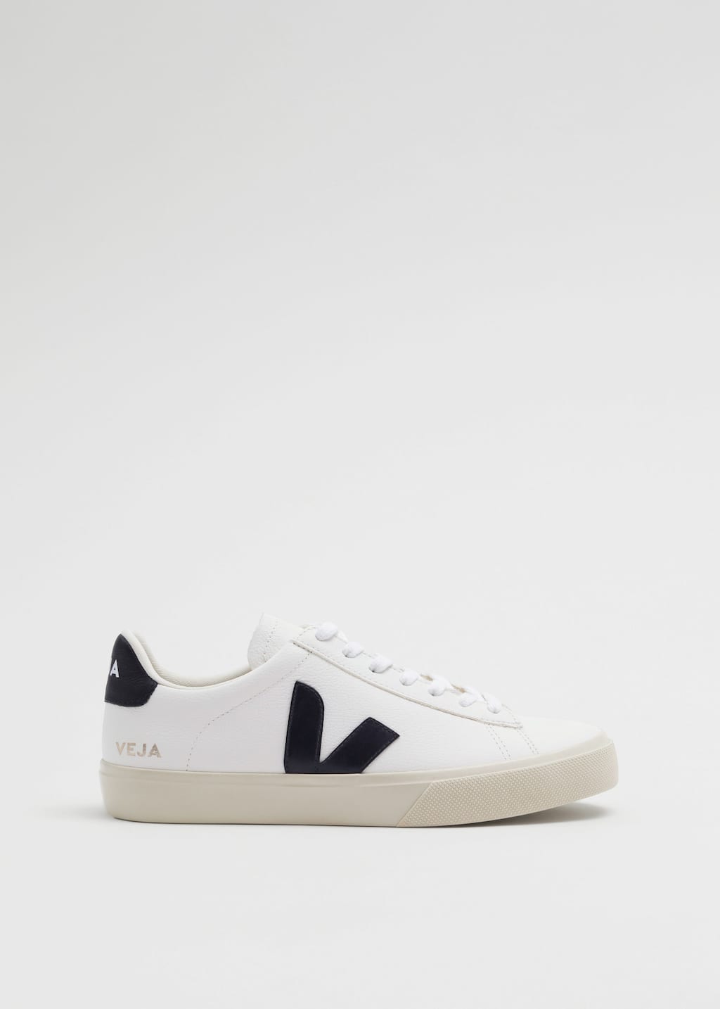 Skórzane sneakersy Veja Campo – Biały/Beżowy – Martwa natura