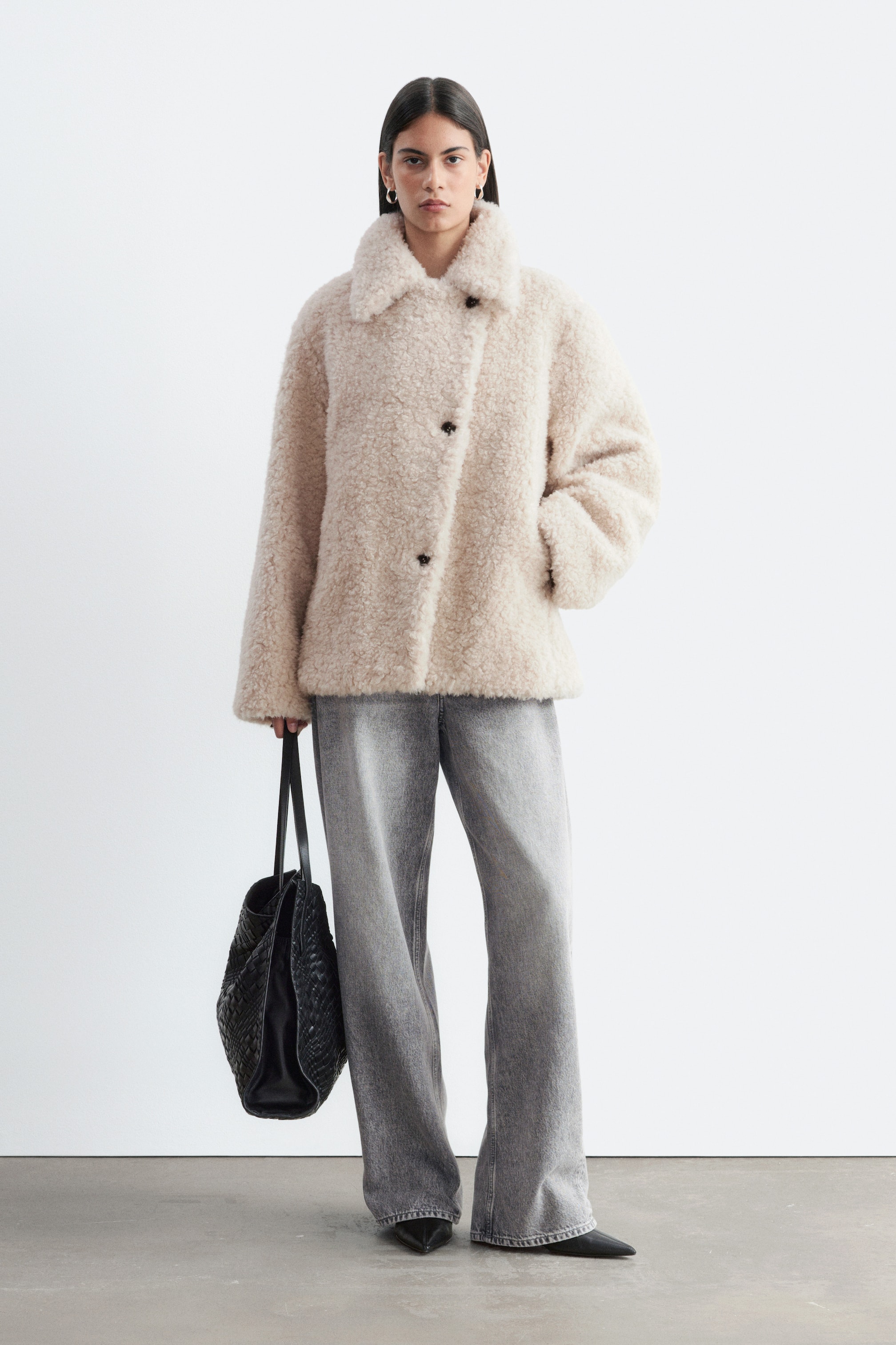 Visualizza immagine più grande: Giacca in pelliccia sintetica di misto lana - Beige - DONNA | H&M IT 1