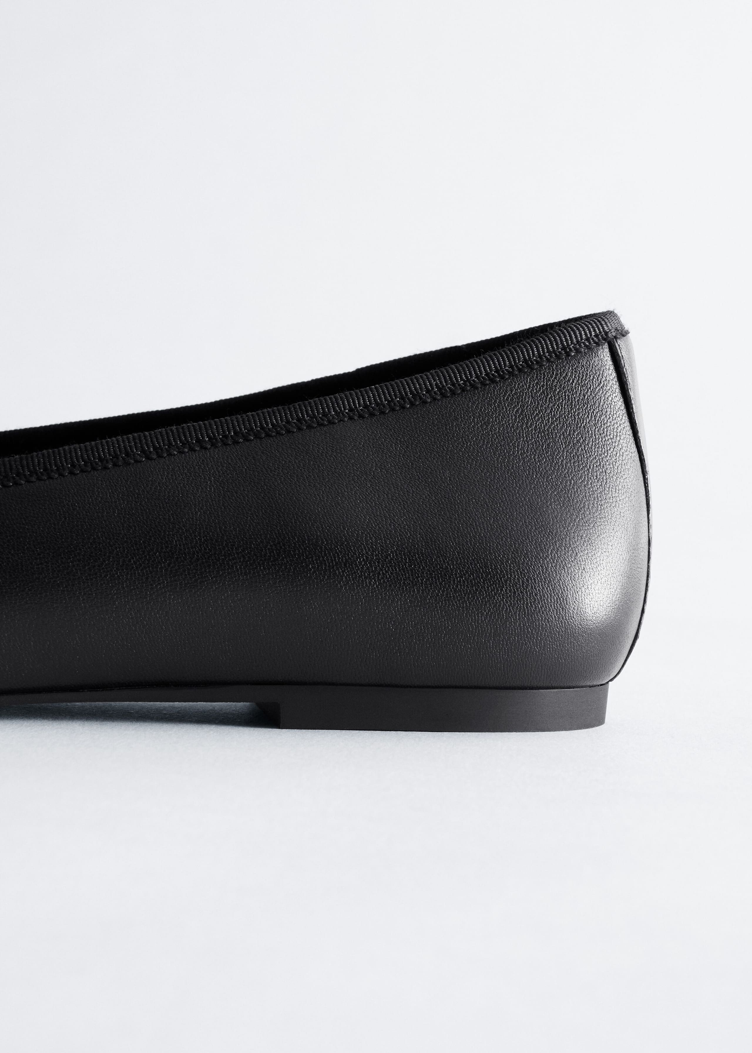 Leren ballerina's - Zwart - Stilleven