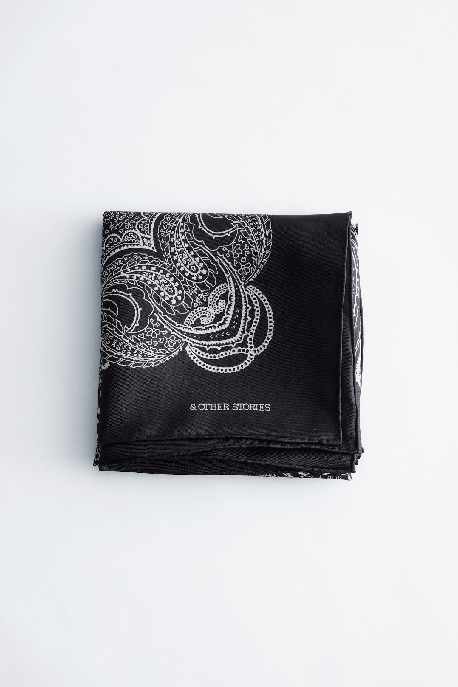 Foulard in seta con motivo cashmere - Nero/Motivo cashmere bianco/Marrone/Motivo cashmere bianco
