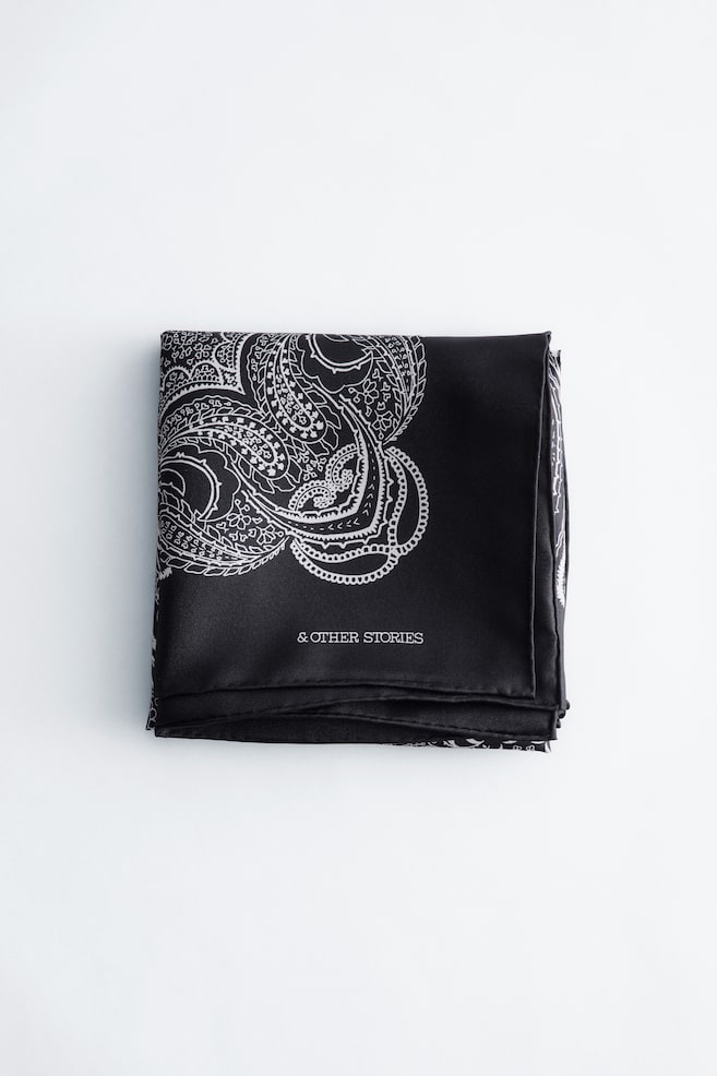 Hedvábný šátek s paisley vzorem - Černá/Bílá Paisley/Hnědá/Bílá Paisley - 1