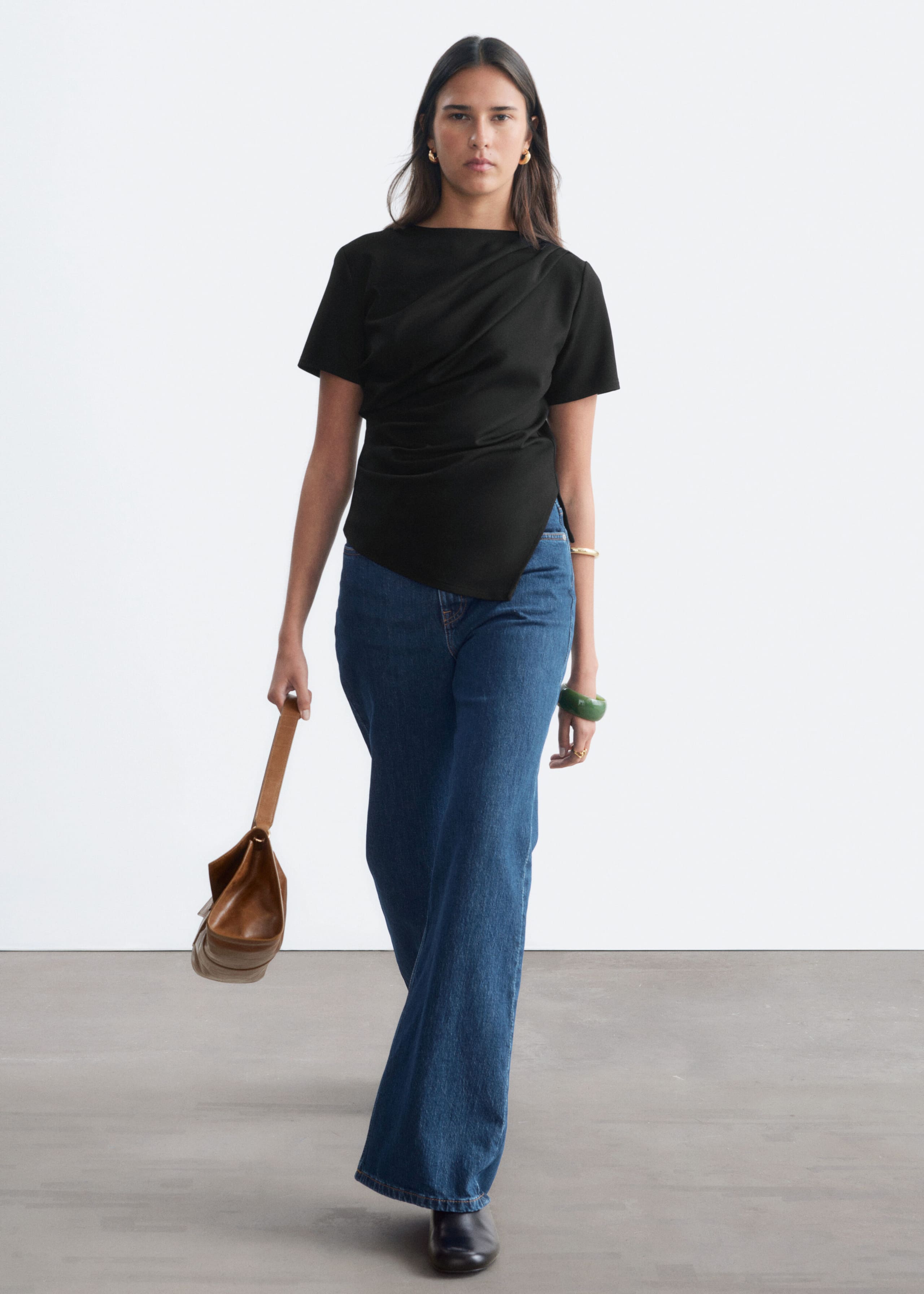Draped Asymmetric T-shirt - Black - Still Life