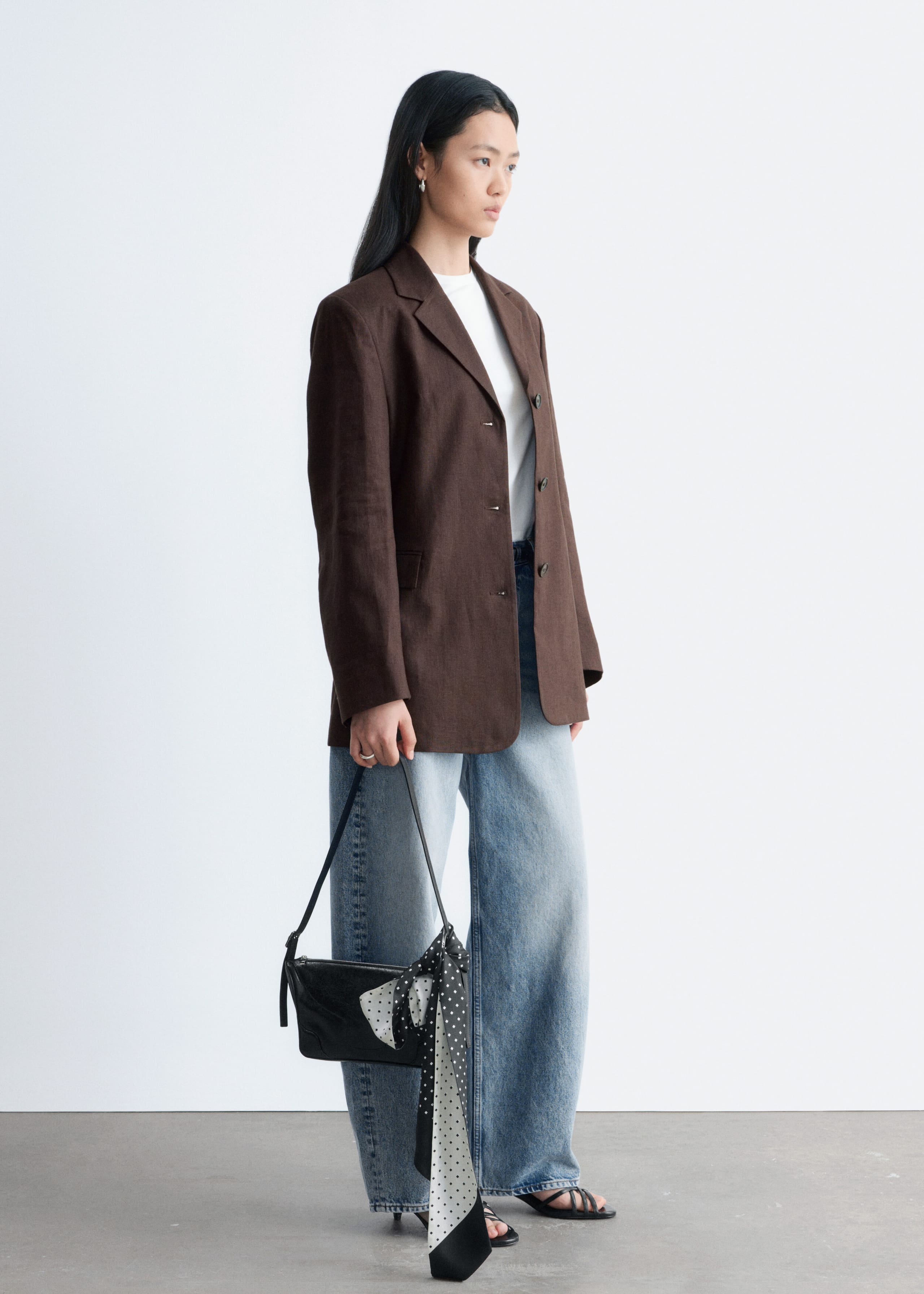 Image of Tapered Linen Blazer