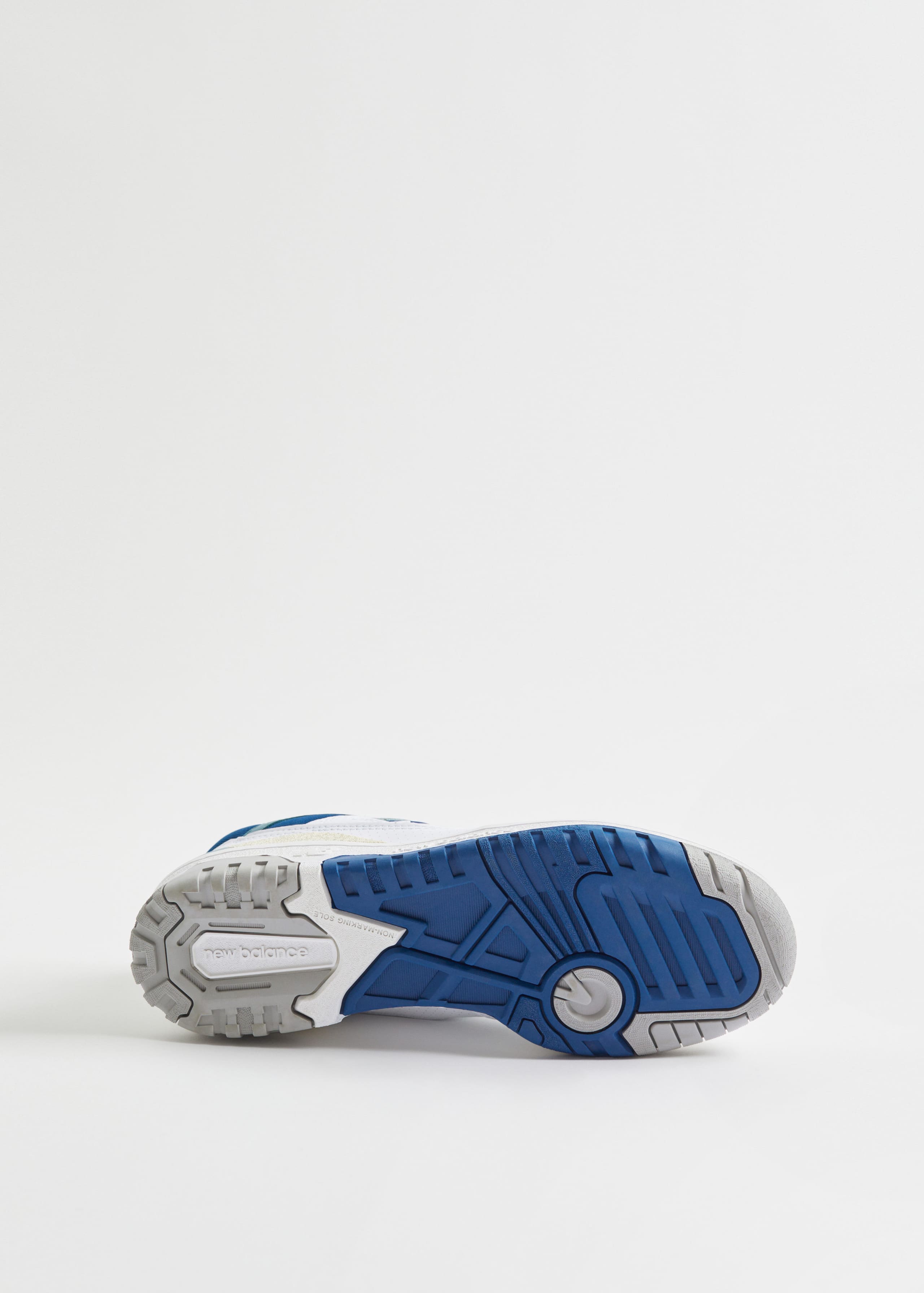 New Balance 550 Sneakers - {{variantName}} - Descriptive Detail