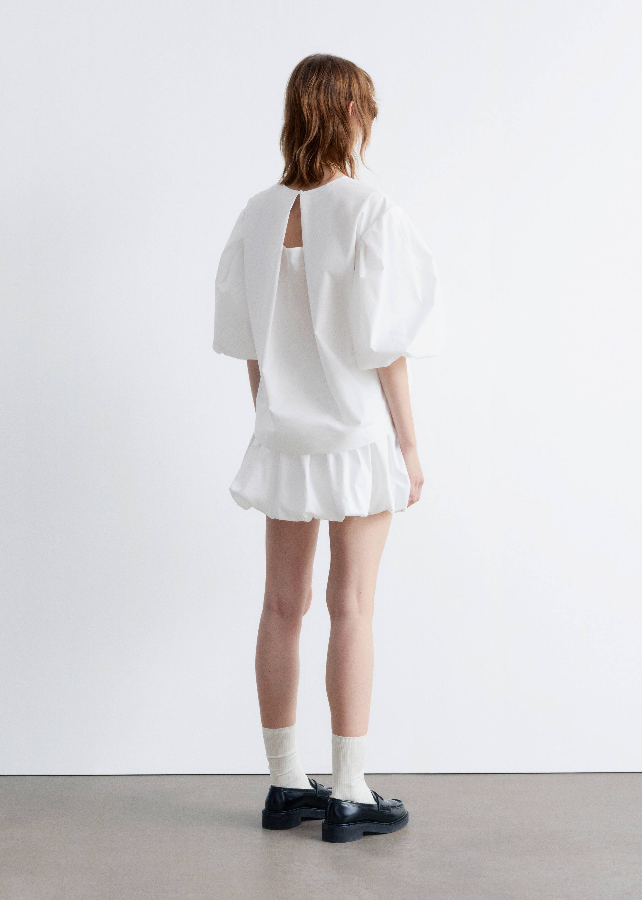 Zobacz większy obraz: Bluzka z obszernymi bufiastymi rękawami - Biały - ONA | H&M PL 4