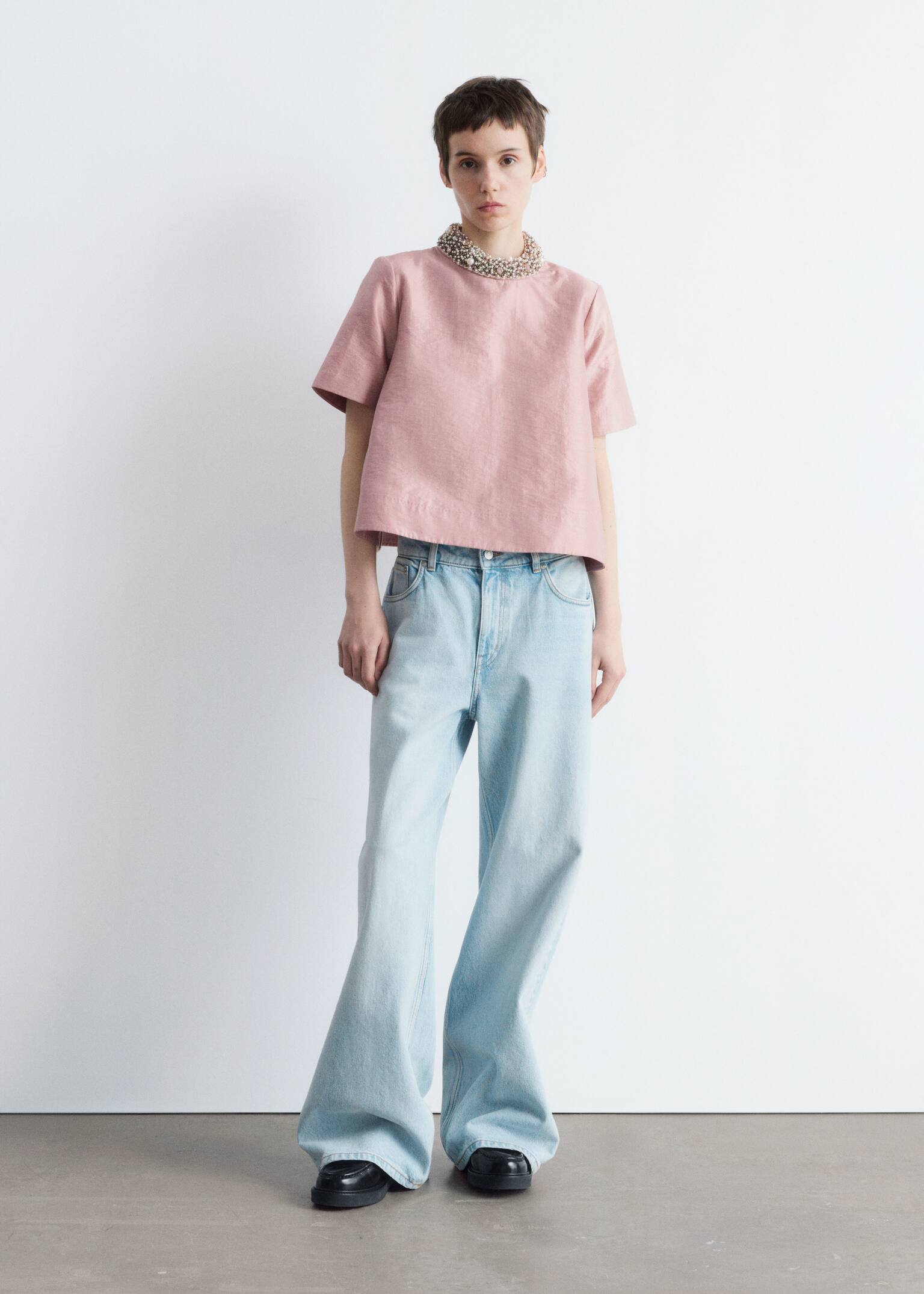 Short-Sleeve Pearl-Embroidered Blouse - Dusty Pink - 4