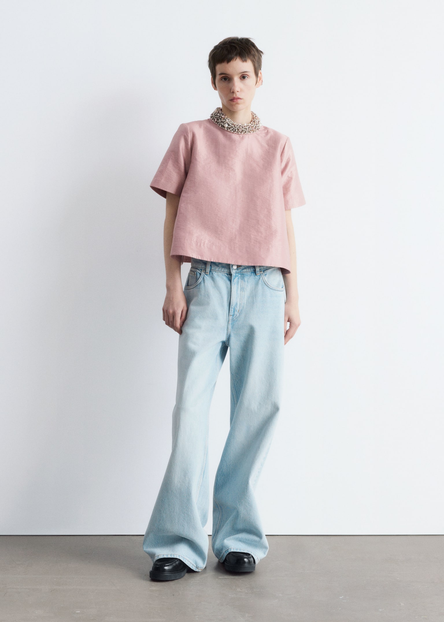 Short-Sleeve Pearl-Embroidered Blouse - Dusty Pink - 4