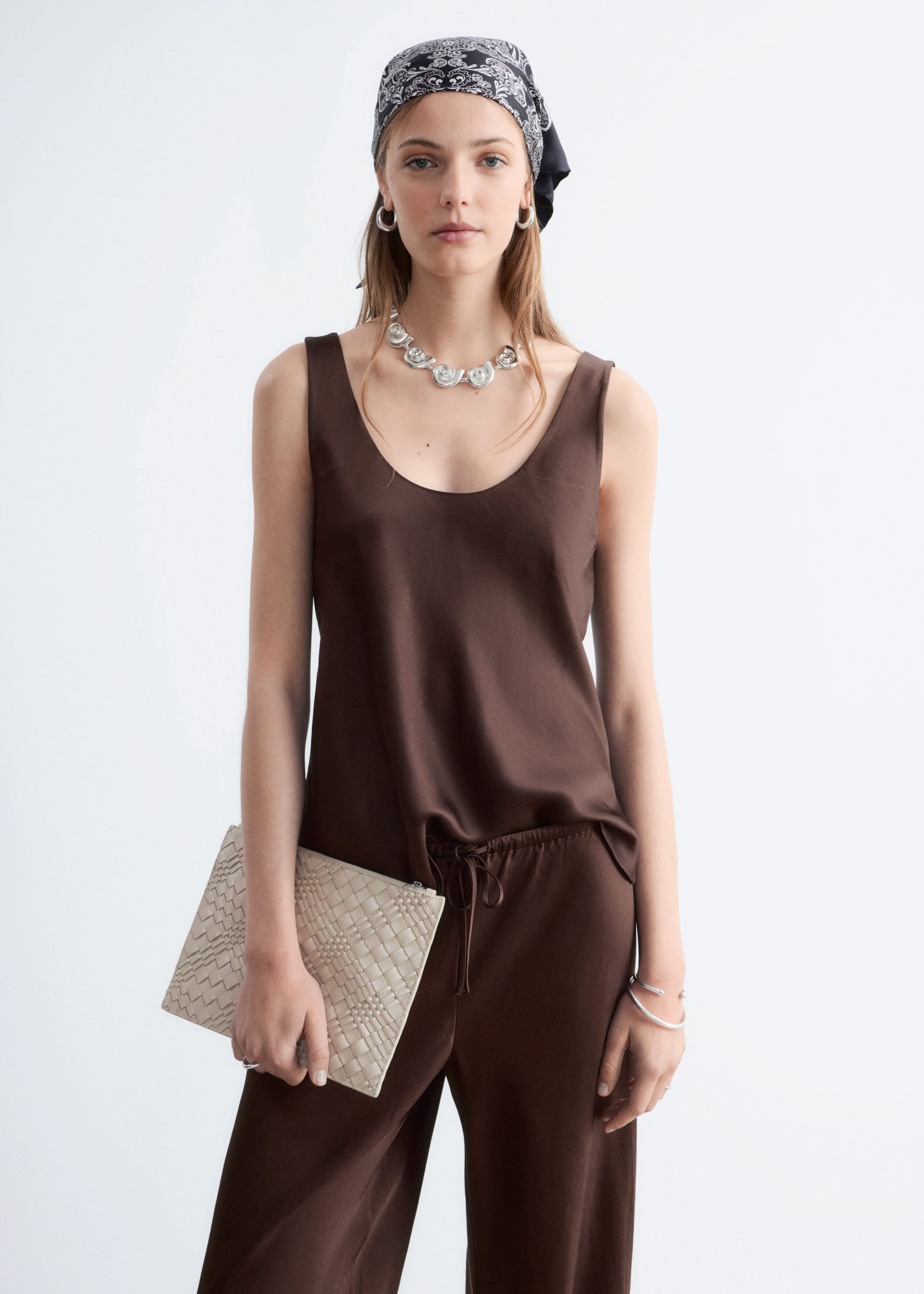 Image of Tief ausgeschnittenes Tanktop