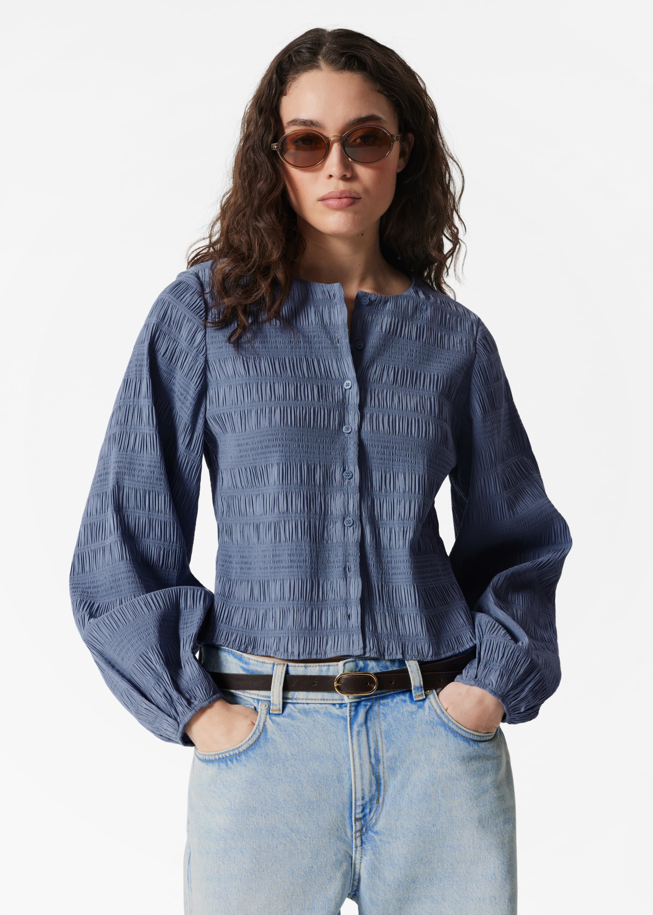 Größeres Bild ansehen: Gesmoktes Oberteil mit Ballonärmeln - Taubenblau - Ladies | H&M DE 1