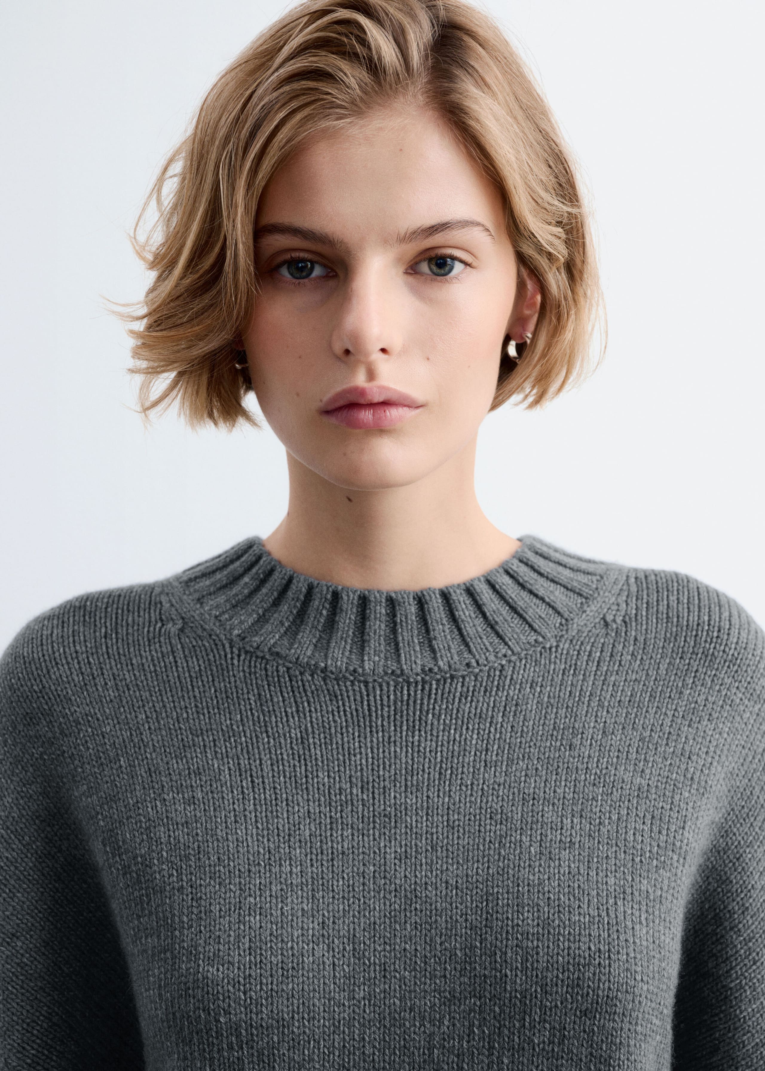 Woll-Kaschmirpullover mit Oversized-Passform - Grau - Lookbook