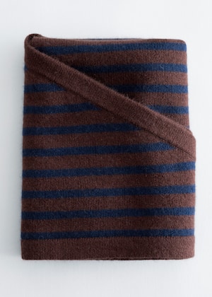 Dunkelblau/Braun