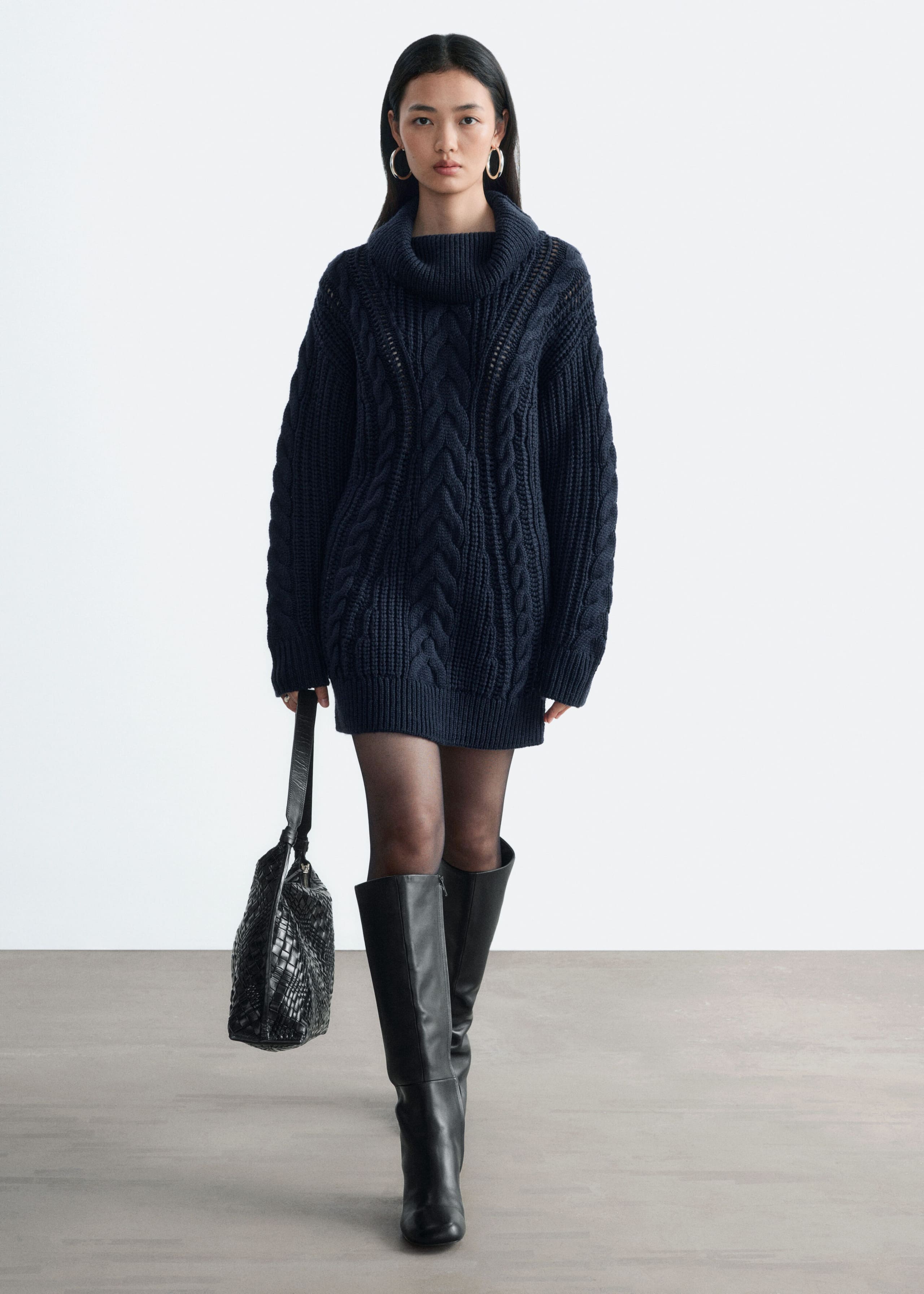 Chunky Cable-Knitf Dress - Dark Blue - Lookbook